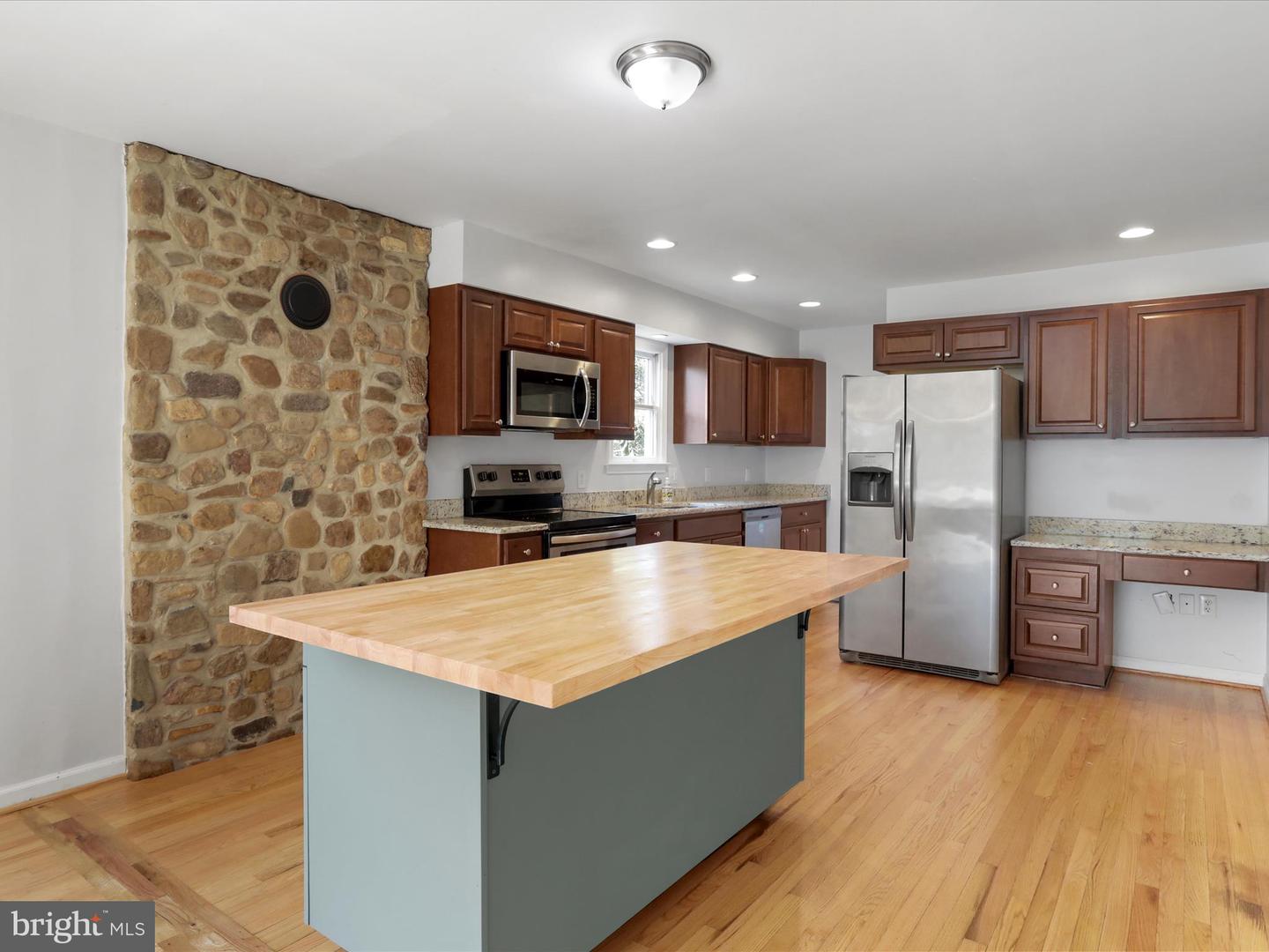5475 HOWELLSVILLE RD, FRONT ROYAL, Virginia 22630, 3 Bedrooms Bedrooms, ,2 BathroomsBathrooms,Residential,For sale,5475 HOWELLSVILLE RD,VAWR2012260 MLS # VAWR2012260