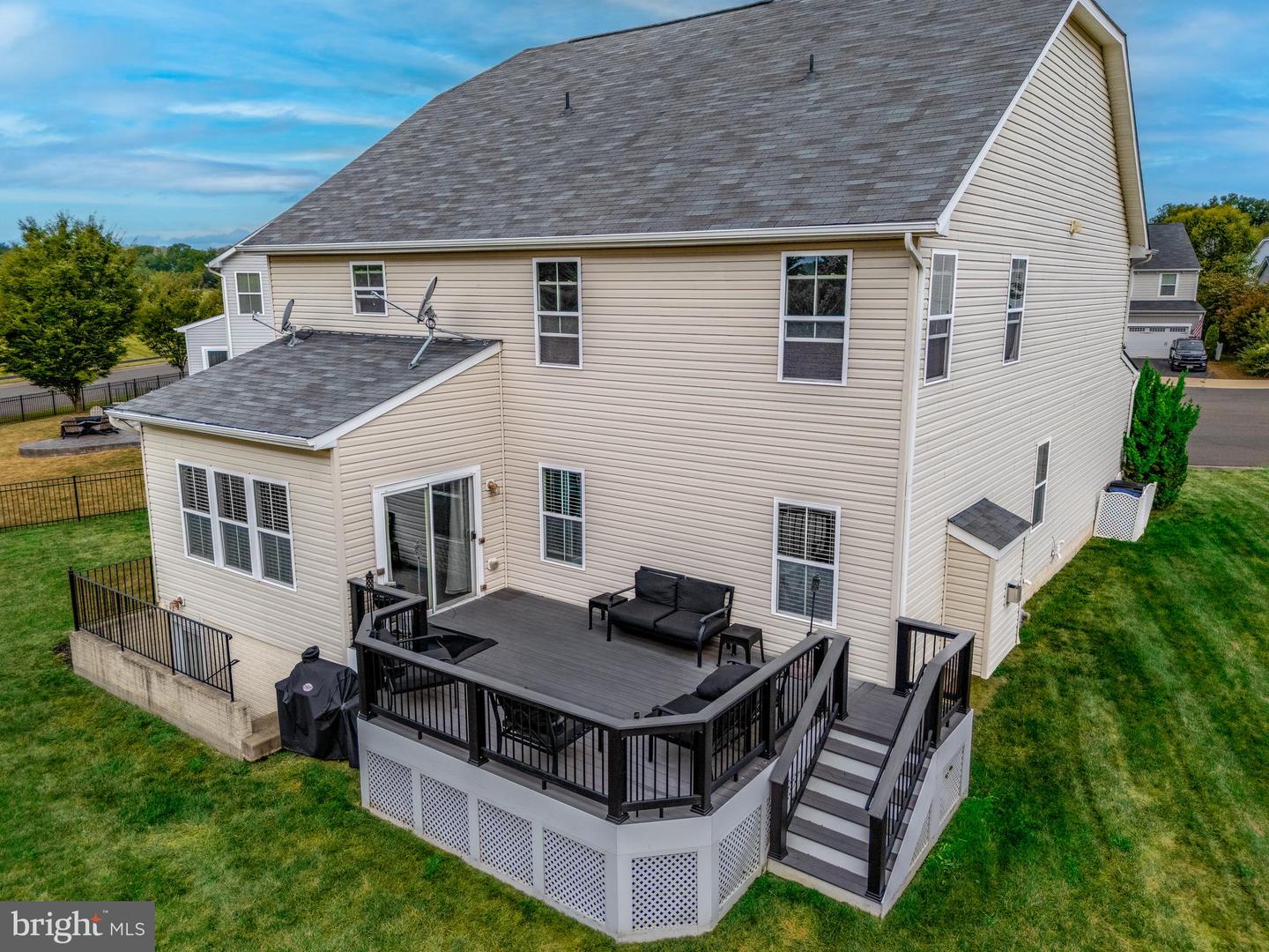 2223 PUMP HOUSE CT, WARRENTON, Virginia 20187, 4 Bedrooms Bedrooms, 10 Rooms Rooms,3 BathroomsBathrooms,Residential,For sale,2223 PUMP HOUSE CT,VAFQ2018252 MLS # VAFQ2018252