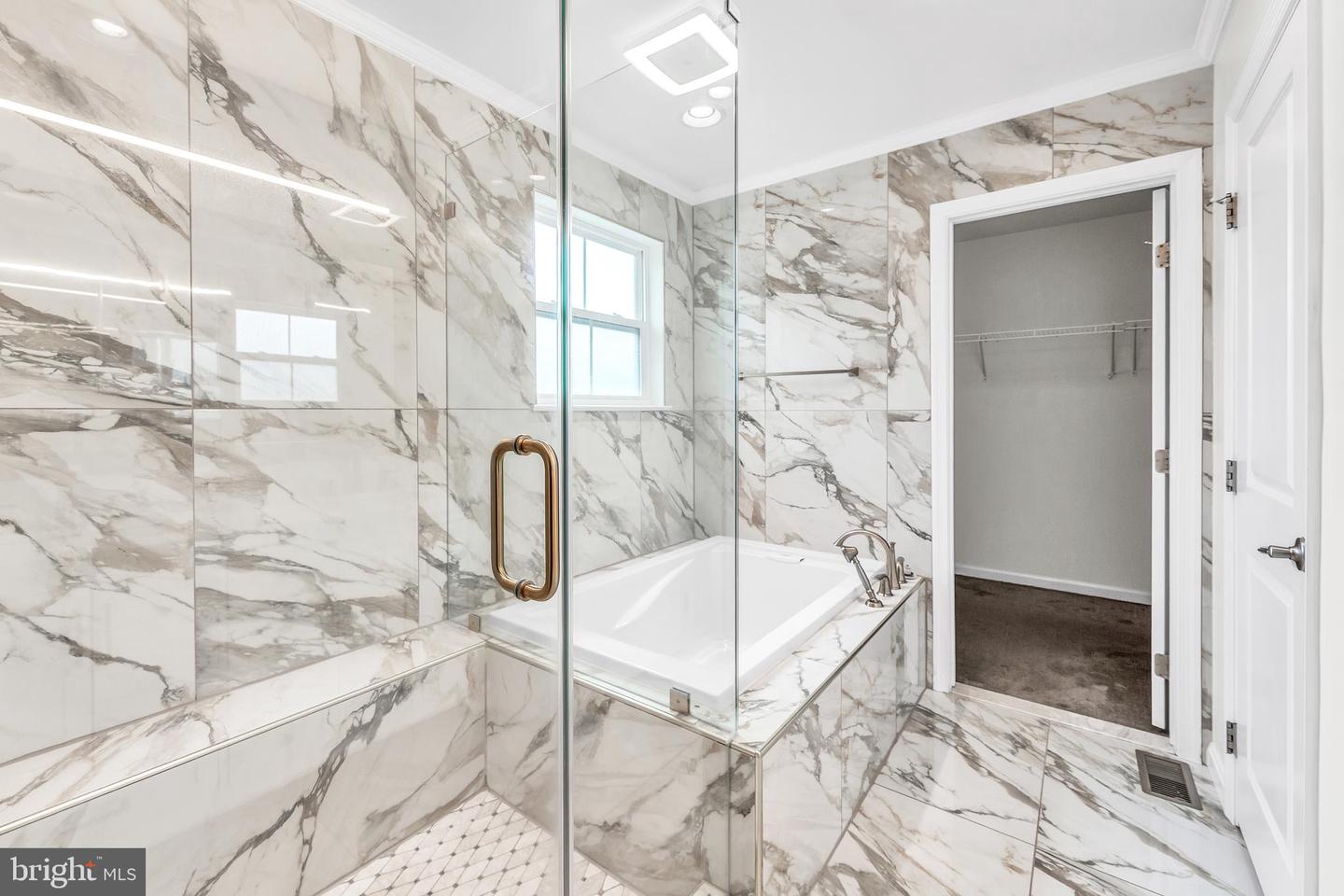 2223 PUMP HOUSE CT, WARRENTON, Virginia 20187, 4 Bedrooms Bedrooms, 10 Rooms Rooms,3 BathroomsBathrooms,Residential,For sale,2223 PUMP HOUSE CT,VAFQ2018252 MLS # VAFQ2018252