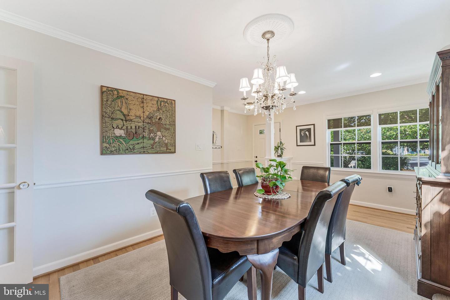 2532 N GLEBE RD N, ARLINGTON, Virginia 22207, 4 Bedrooms Bedrooms, ,3 BathroomsBathrooms,Residential,For sale,2532 N GLEBE RD N,VAAR2063450 MLS # VAAR2063450