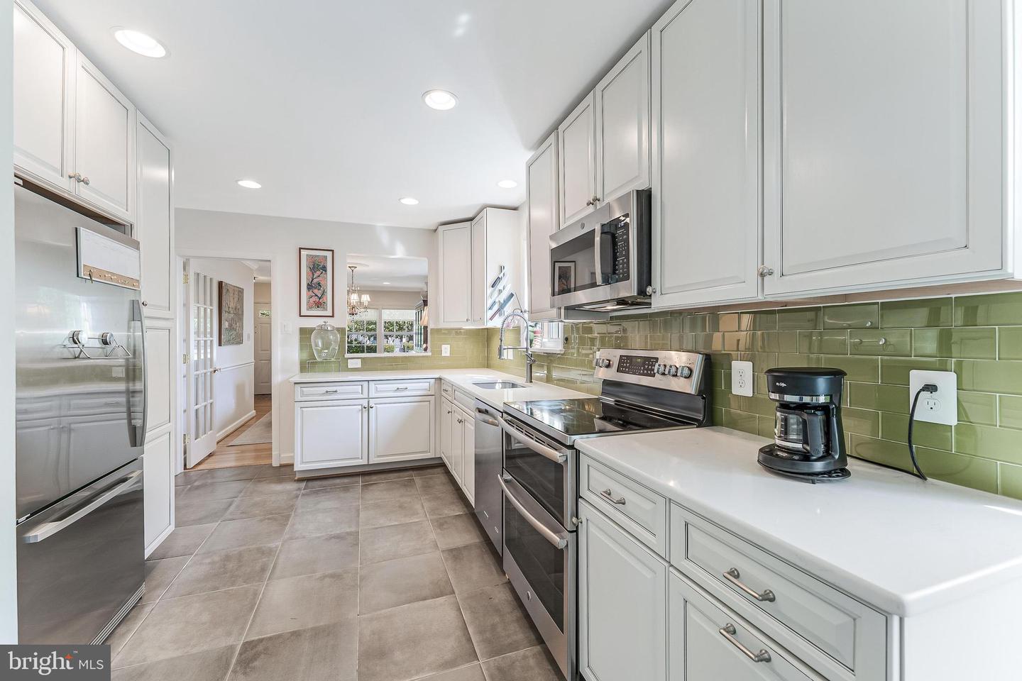 2532 N GLEBE RD N, ARLINGTON, Virginia 22207, 4 Bedrooms Bedrooms, ,3 BathroomsBathrooms,Residential,For sale,2532 N GLEBE RD N,VAAR2063450 MLS # VAAR2063450