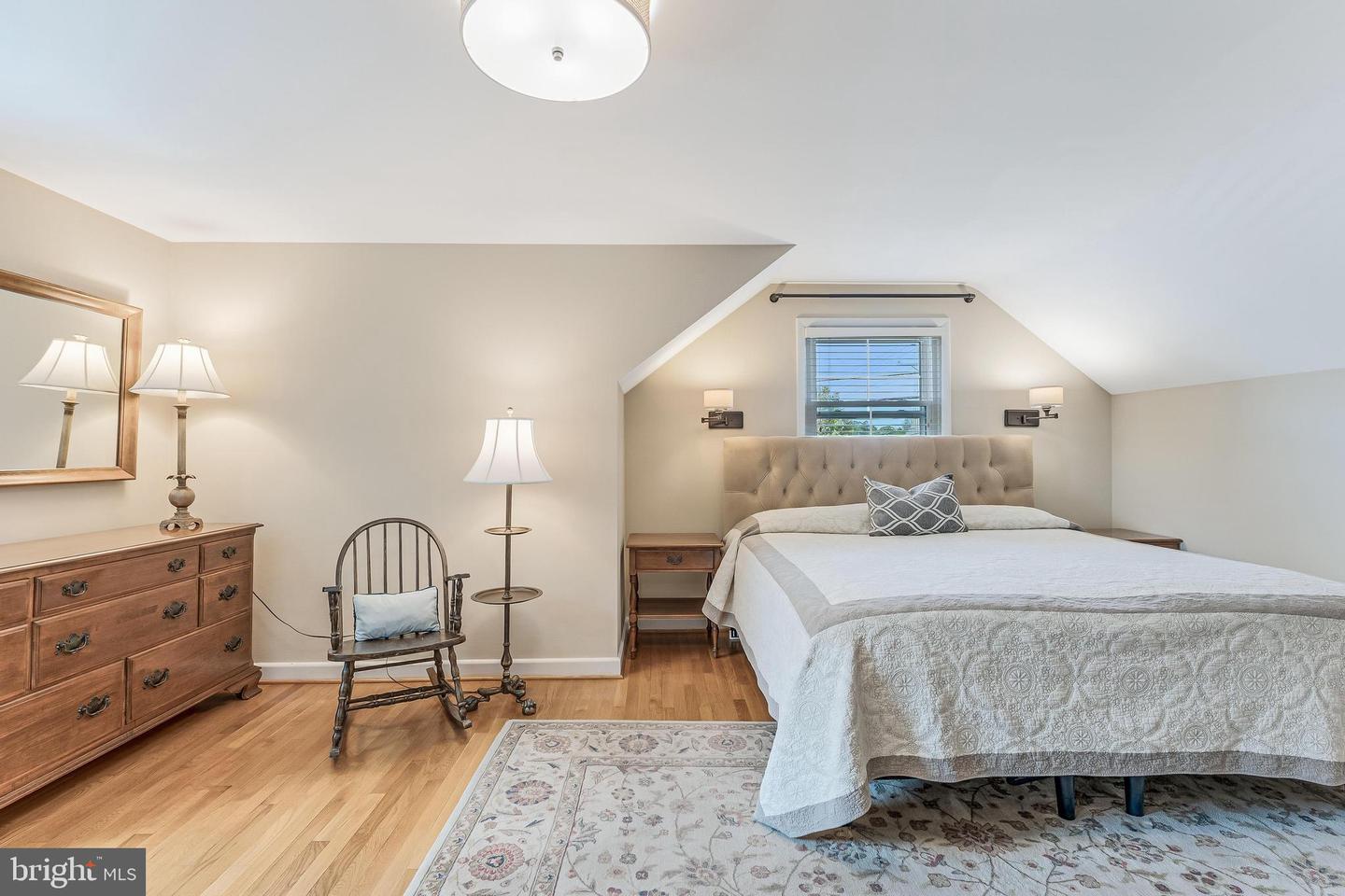 2532 N GLEBE RD N, ARLINGTON, Virginia 22207, 4 Bedrooms Bedrooms, ,3 BathroomsBathrooms,Residential,For sale,2532 N GLEBE RD N,VAAR2063450 MLS # VAAR2063450