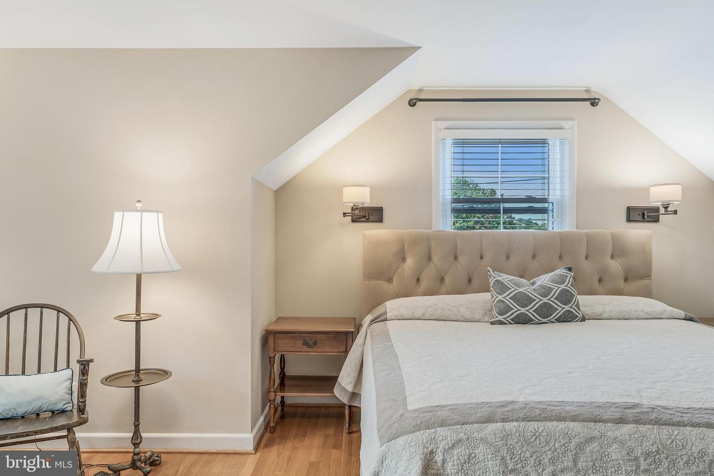 2532 N GLEBE RD N, ARLINGTON, Virginia 22207, 4 Bedrooms Bedrooms, ,3 BathroomsBathrooms,Residential,For sale,2532 N GLEBE RD N,VAAR2063450 MLS # VAAR2063450