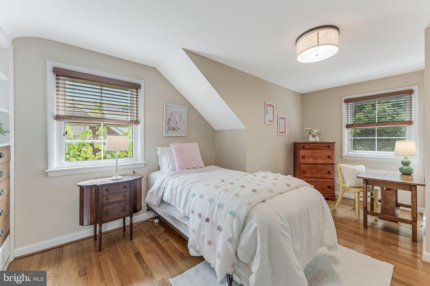 2532 N GLEBE RD N, ARLINGTON, Virginia 22207, 4 Bedrooms Bedrooms, ,3 BathroomsBathrooms,Residential,For sale,2532 N GLEBE RD N,VAAR2063450 MLS # VAAR2063450