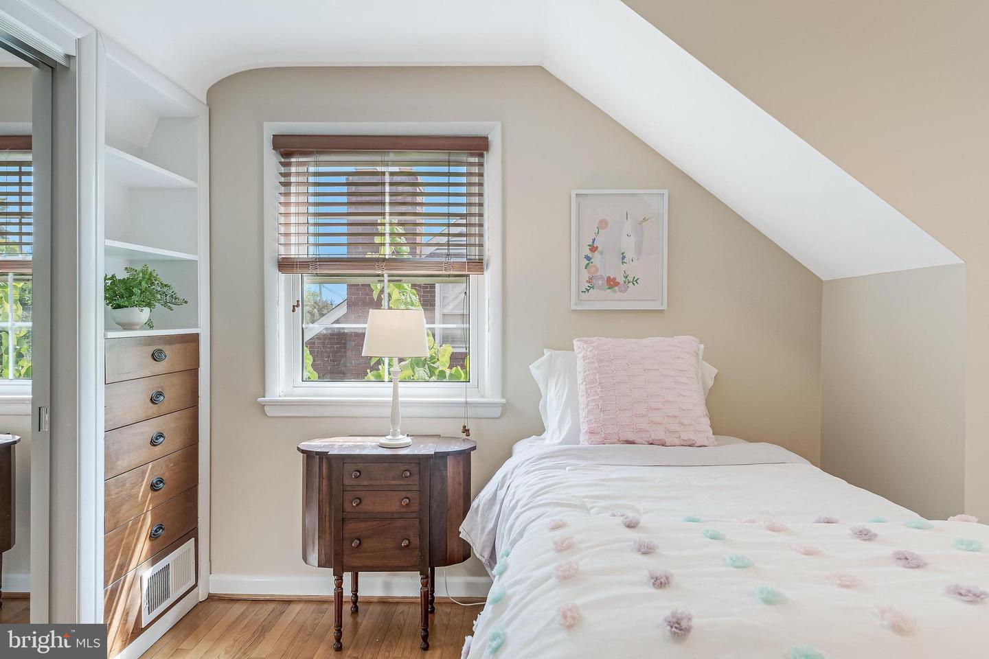 2532 N GLEBE RD N, ARLINGTON, Virginia 22207, 4 Bedrooms Bedrooms, ,3 BathroomsBathrooms,Residential,For sale,2532 N GLEBE RD N,VAAR2063450 MLS # VAAR2063450