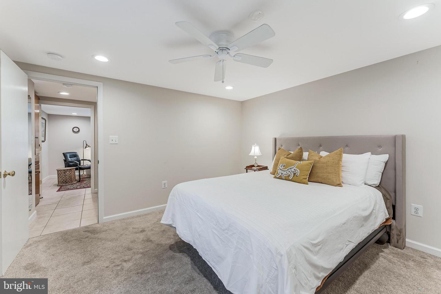 2532 N GLEBE RD N, ARLINGTON, Virginia 22207, 4 Bedrooms Bedrooms, ,3 BathroomsBathrooms,Residential,For sale,2532 N GLEBE RD N,VAAR2063450 MLS # VAAR2063450