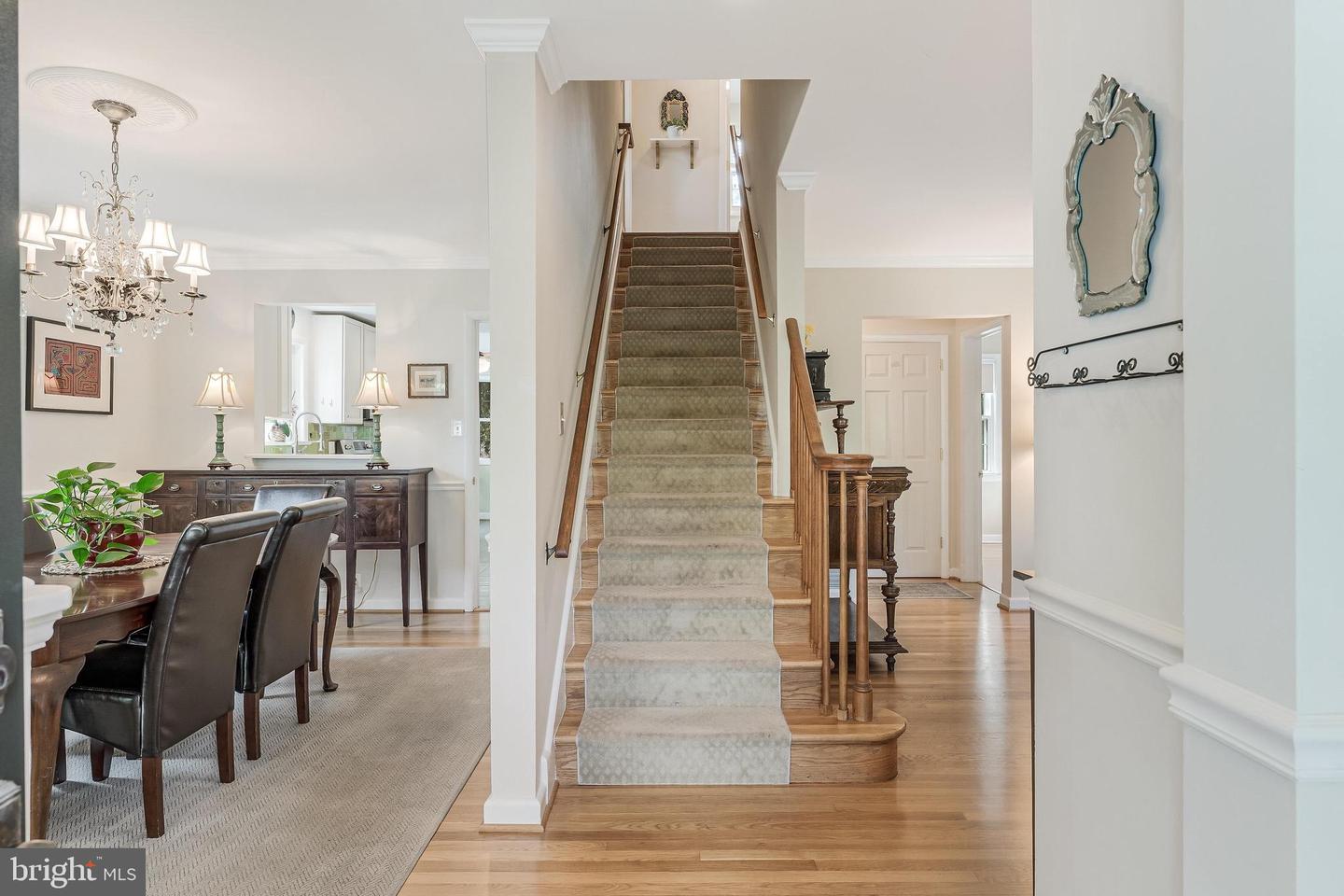 2532 N GLEBE RD N, ARLINGTON, Virginia 22207, 4 Bedrooms Bedrooms, ,3 BathroomsBathrooms,Residential,For sale,2532 N GLEBE RD N,VAAR2063450 MLS # VAAR2063450
