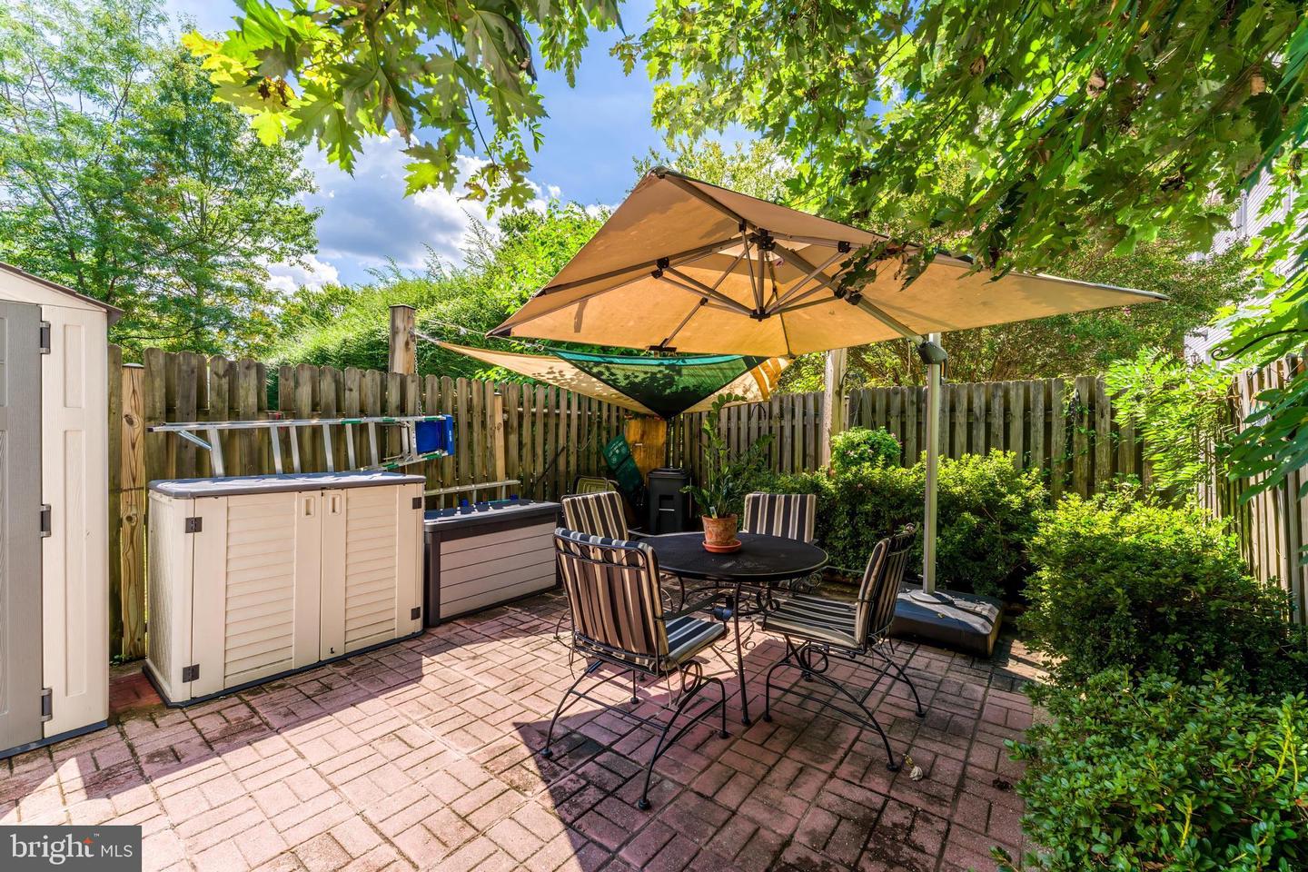 2532 N GLEBE RD N, ARLINGTON, Virginia 22207, 4 Bedrooms Bedrooms, ,3 BathroomsBathrooms,Residential,For sale,2532 N GLEBE RD N,VAAR2063450 MLS # VAAR2063450