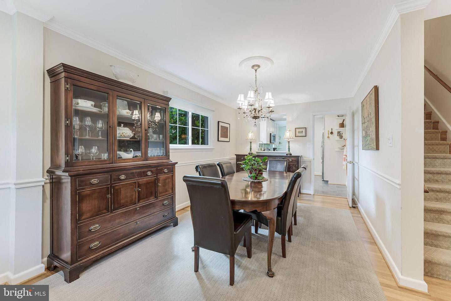 2532 N GLEBE RD N, ARLINGTON, Virginia 22207, 4 Bedrooms Bedrooms, ,3 BathroomsBathrooms,Residential,For sale,2532 N GLEBE RD N,VAAR2063450 MLS # VAAR2063450