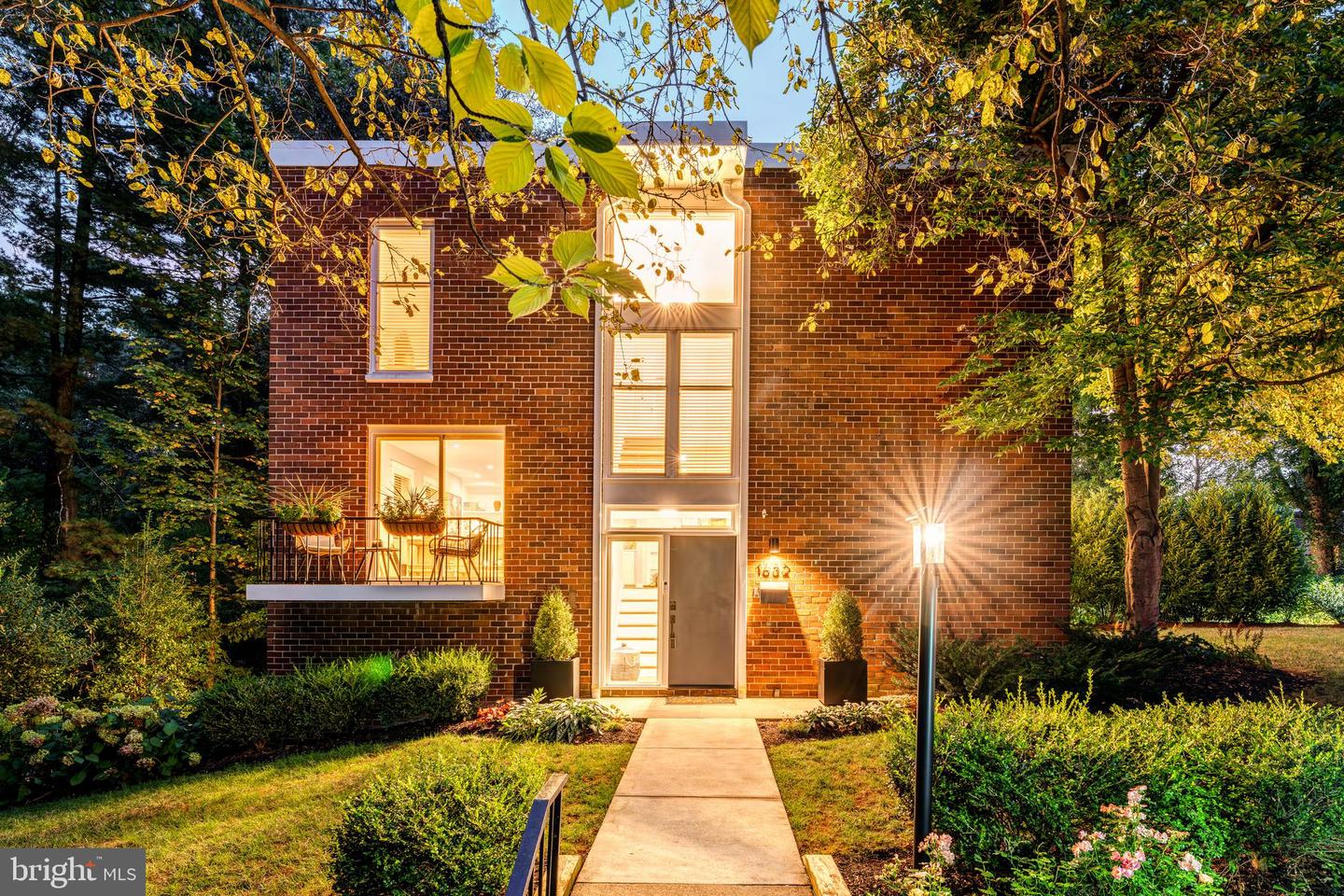 1632 WAINWRIGHT DR, RESTON, Virginia 20190, 4 Bedrooms Bedrooms, ,2 BathroomsBathrooms,Residential,For sale,1632 WAINWRIGHT DR,VAFX2266320 MLS # VAFX2266320