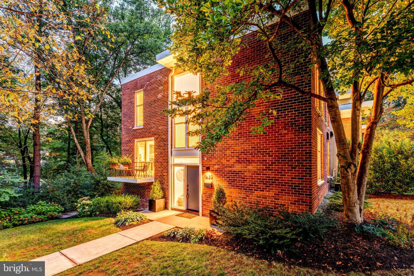 1632 WAINWRIGHT DR, RESTON, Virginia 20190, 4 Bedrooms Bedrooms, ,2 BathroomsBathrooms,Residential,For sale,1632 WAINWRIGHT DR,VAFX2266320 MLS # VAFX2266320