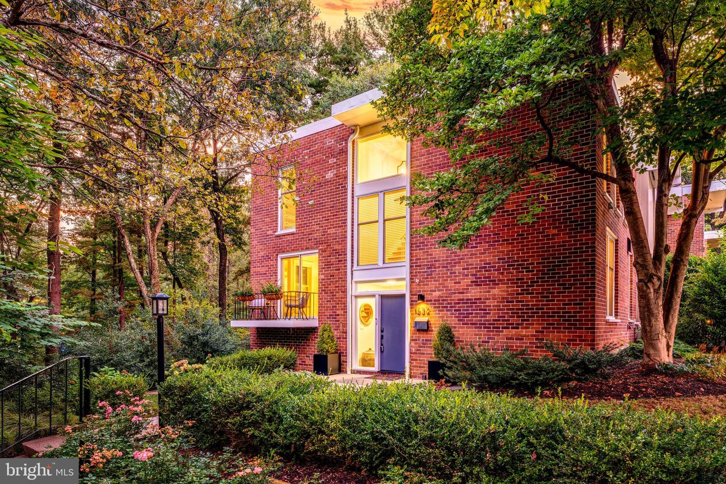1632 WAINWRIGHT DR, RESTON, Virginia 20190, 4 Bedrooms Bedrooms, ,2 BathroomsBathrooms,Residential,For sale,1632 WAINWRIGHT DR,VAFX2266320 MLS # VAFX2266320