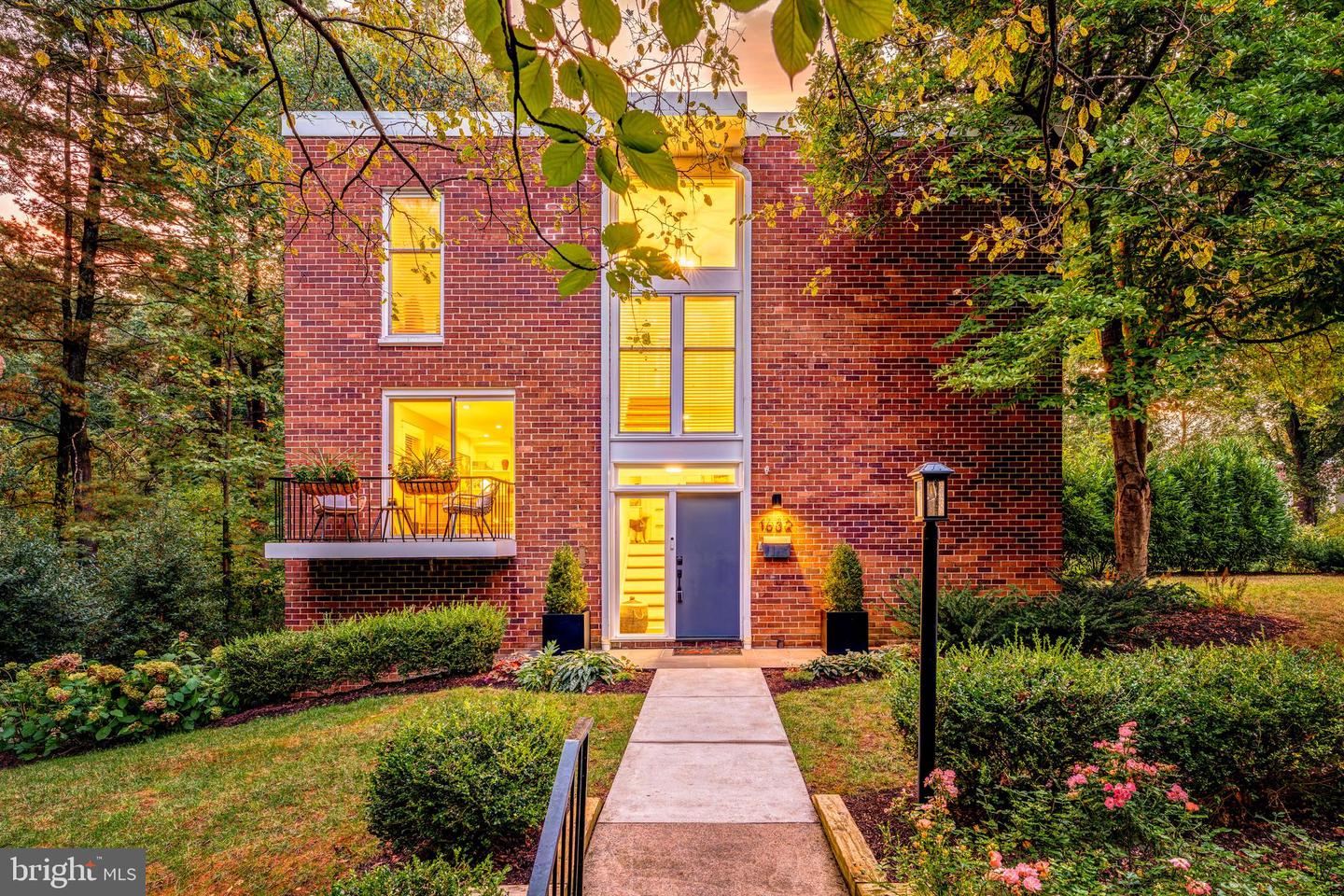 1632 WAINWRIGHT DR, RESTON, Virginia 20190, 4 Bedrooms Bedrooms, ,2 BathroomsBathrooms,Residential,For sale,1632 WAINWRIGHT DR,VAFX2266320 MLS # VAFX2266320