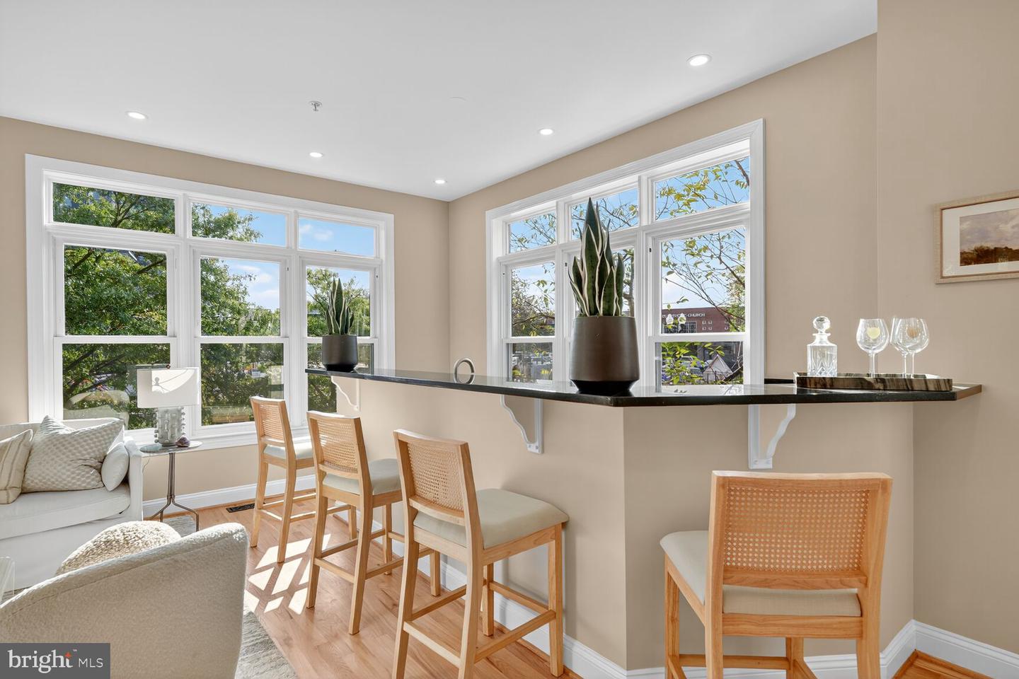 3301 WASHINGTON BLVD, ARLINGTON, Virginia 22201, 4 Bedrooms Bedrooms, ,3 BathroomsBathrooms,Residential,For sale,3301 WASHINGTON BLVD,VAAR2063482 MLS # VAAR2063482