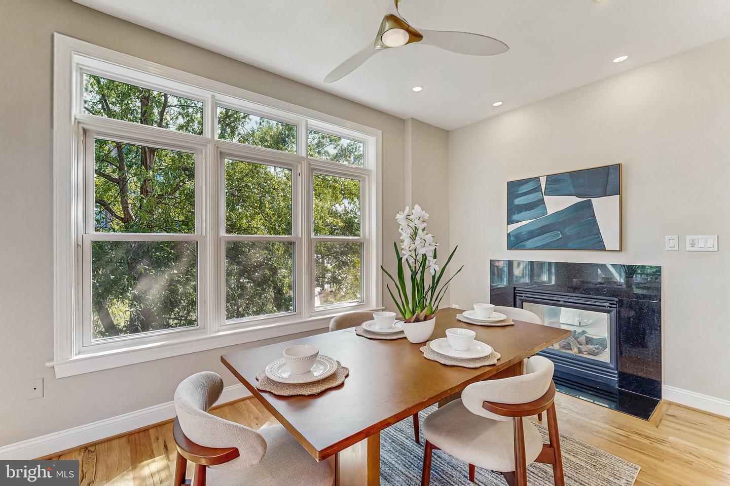 3301 WASHINGTON BLVD, ARLINGTON, Virginia 22201, 4 Bedrooms Bedrooms, ,3 BathroomsBathrooms,Residential,For sale,3301 WASHINGTON BLVD,VAAR2063482 MLS # VAAR2063482