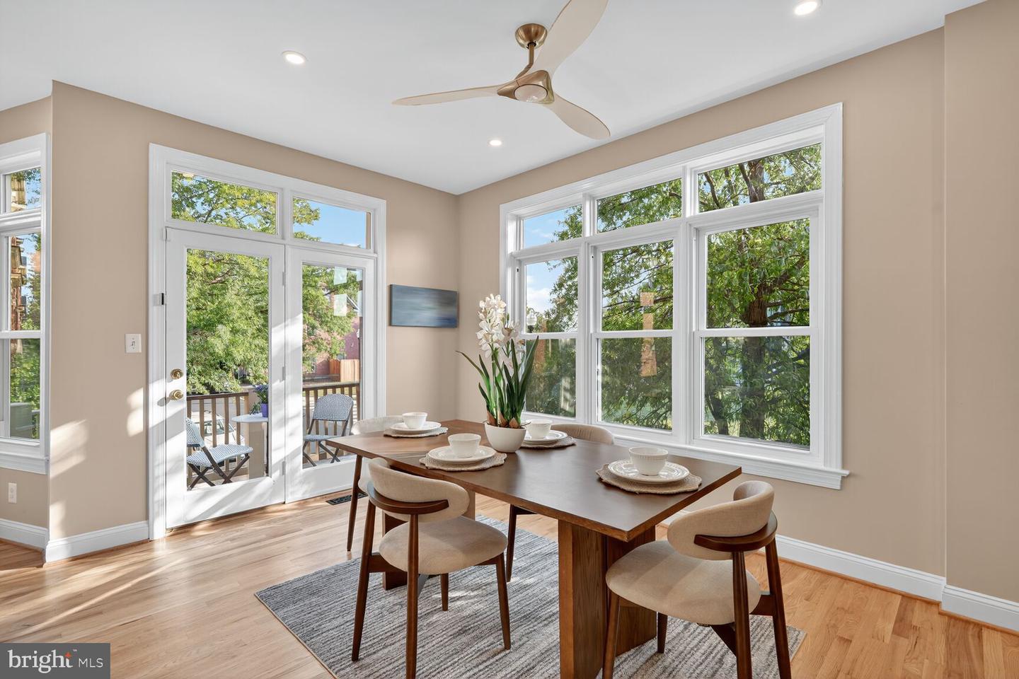 3301 WASHINGTON BLVD, ARLINGTON, Virginia 22201, 4 Bedrooms Bedrooms, ,3 BathroomsBathrooms,Residential,For sale,3301 WASHINGTON BLVD,VAAR2063482 MLS # VAAR2063482