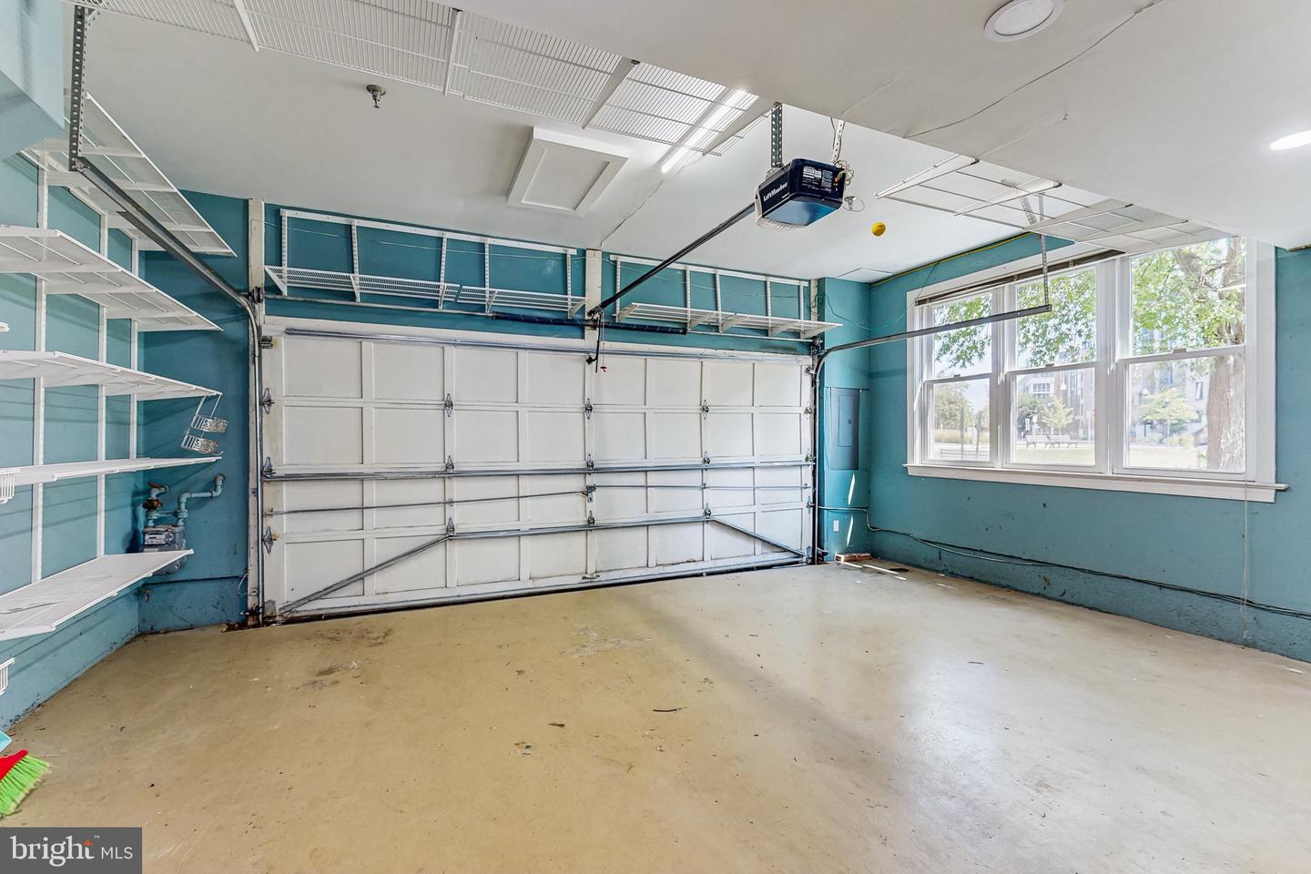 3301 WASHINGTON BLVD, ARLINGTON, Virginia 22201, 4 Bedrooms Bedrooms, ,3 BathroomsBathrooms,Residential,For sale,3301 WASHINGTON BLVD,VAAR2063482 MLS # VAAR2063482