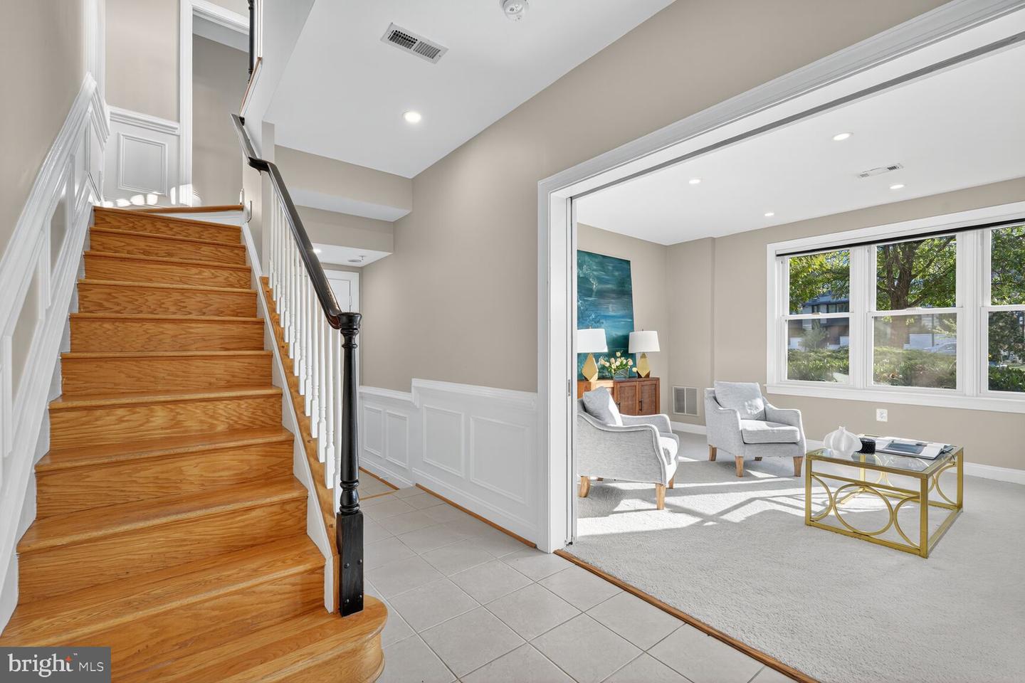 3301 WASHINGTON BLVD, ARLINGTON, Virginia 22201, 4 Bedrooms Bedrooms, ,3 BathroomsBathrooms,Residential,For sale,3301 WASHINGTON BLVD,VAAR2063482 MLS # VAAR2063482