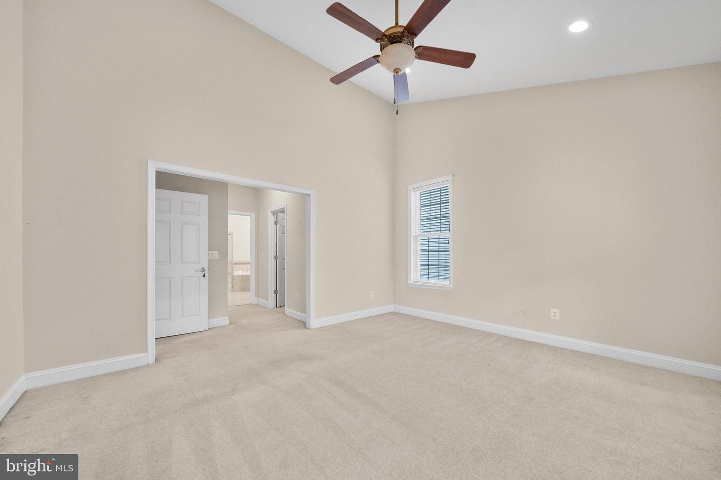 6159 FERRIER CT, GAINESVILLE, Virginia 20155, 3 Bedrooms Bedrooms, ,3 BathroomsBathrooms,Residential,For sale,6159 FERRIER CT,VAPW2103786 MLS # VAPW2103786