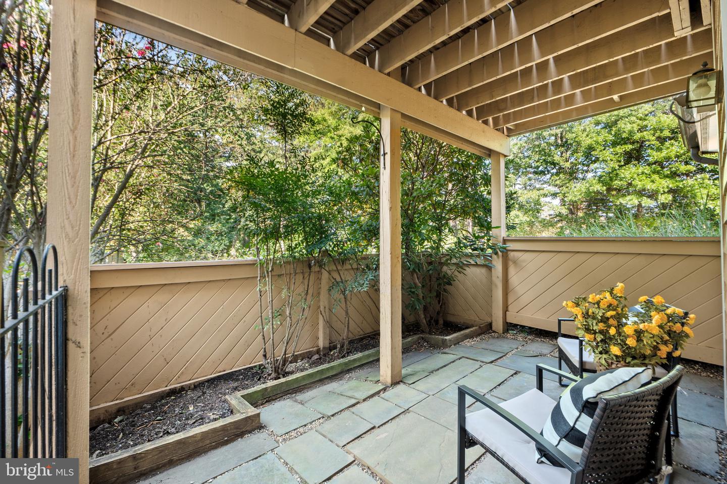 1532 CHURCH HILL PL, RESTON, Virginia 20194, 2 Bedrooms Bedrooms, ,2 BathroomsBathrooms,Residential,For sale,1532 CHURCH HILL PL,VAFX2266866 MLS # VAFX2266866