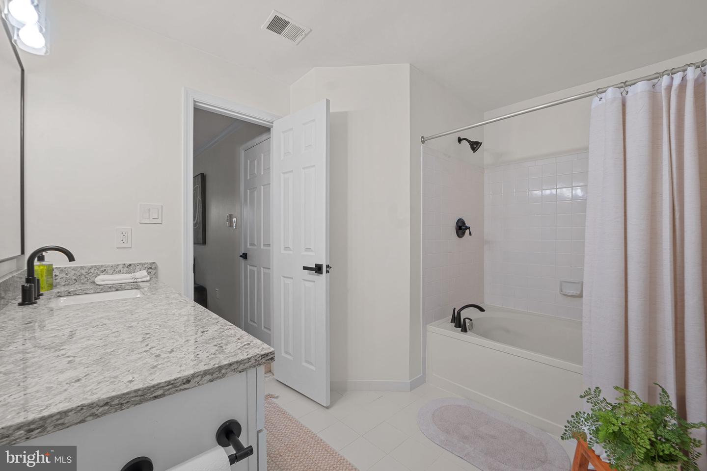 1532 CHURCH HILL PL, RESTON, Virginia 20194, 2 Bedrooms Bedrooms, ,2 BathroomsBathrooms,Residential,For sale,1532 CHURCH HILL PL,VAFX2266866 MLS # VAFX2266866