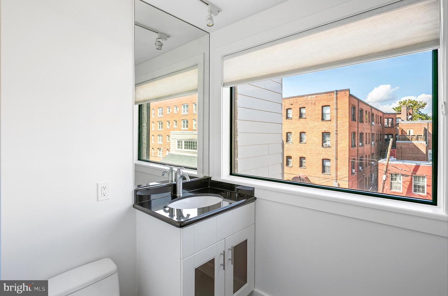 1461 HARVARD ST NW #5, WASHINGTON, District Of Columbia 20009, 1 Bedroom Bedrooms, ,1 BathroomBathrooms,Residential,For sale,1461 HARVARD ST NW #5,DCDC2221920 MLS # DCDC2221920