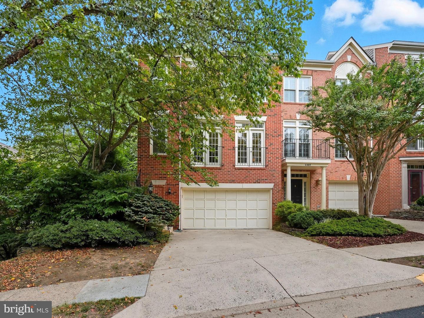 1325 SUNDIAL DR, RESTON, Virginia 20194, 3 Bedrooms Bedrooms, 12 Rooms Rooms,2 BathroomsBathrooms,Residential,For sale,1325 SUNDIAL DR,VAFX2266944 MLS # VAFX2266944