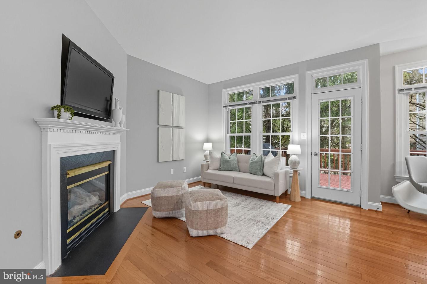 1325 SUNDIAL DR, RESTON, Virginia 20194, 3 Bedrooms Bedrooms, 12 Rooms Rooms,2 BathroomsBathrooms,Residential,For sale,1325 SUNDIAL DR,VAFX2266944 MLS # VAFX2266944