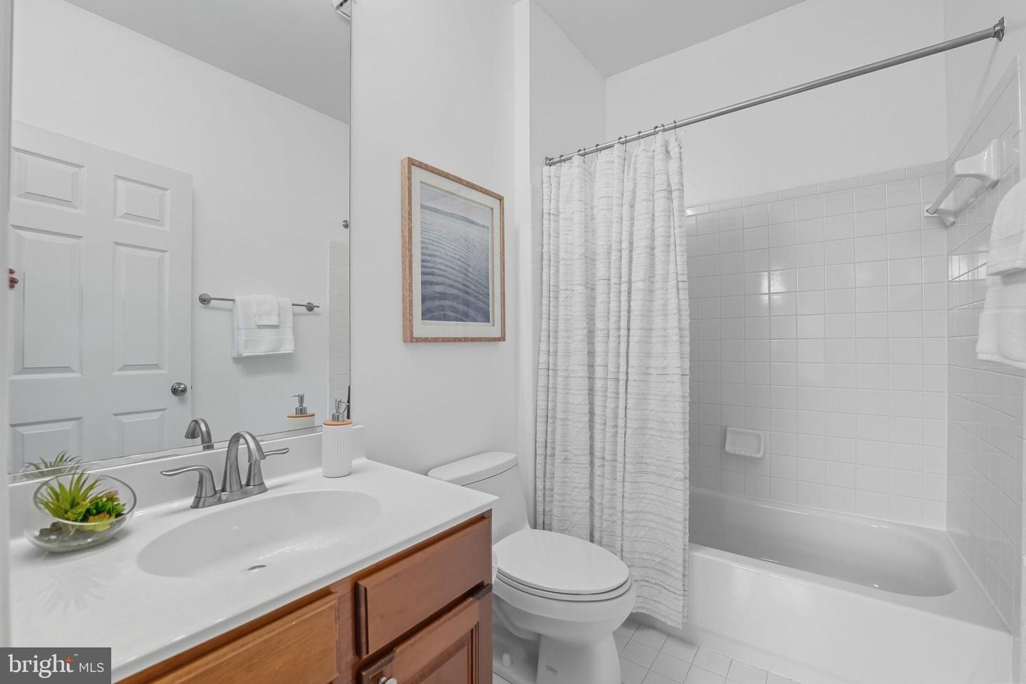 1325 SUNDIAL DR, RESTON, Virginia 20194, 3 Bedrooms Bedrooms, 12 Rooms Rooms,2 BathroomsBathrooms,Residential,For sale,1325 SUNDIAL DR,VAFX2266944 MLS # VAFX2266944