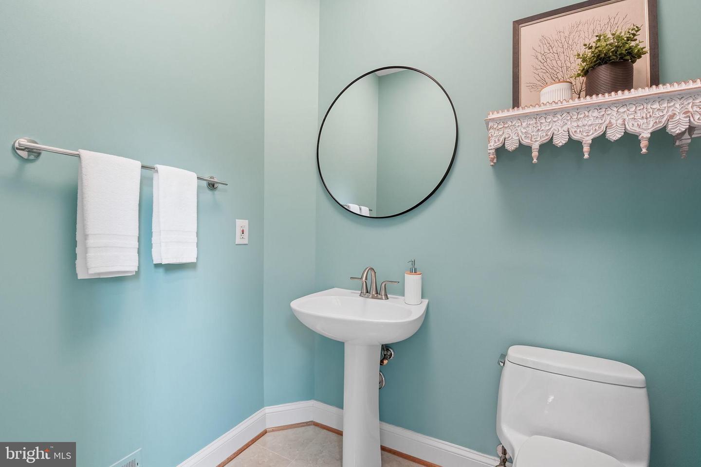1325 SUNDIAL DR, RESTON, Virginia 20194, 3 Bedrooms Bedrooms, 12 Rooms Rooms,2 BathroomsBathrooms,Residential,For sale,1325 SUNDIAL DR,VAFX2266944 MLS # VAFX2266944