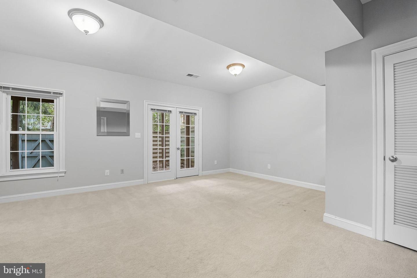 1325 SUNDIAL DR, RESTON, Virginia 20194, 3 Bedrooms Bedrooms, 12 Rooms Rooms,2 BathroomsBathrooms,Residential,For sale,1325 SUNDIAL DR,VAFX2266944 MLS # VAFX2266944