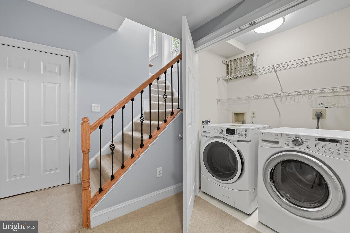 1325 SUNDIAL DR, RESTON, Virginia 20194, 3 Bedrooms Bedrooms, 12 Rooms Rooms,2 BathroomsBathrooms,Residential,For sale,1325 SUNDIAL DR,VAFX2266944 MLS # VAFX2266944