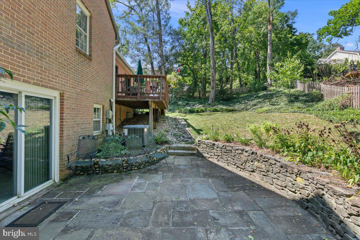 1804 MASON HILL DR, ALEXANDRIA, Virginia 22307, 5 Bedrooms Bedrooms, ,3 BathroomsBathrooms,Residential,For sale,1804 MASON HILL DR,VAFX2266946 MLS # VAFX2266946