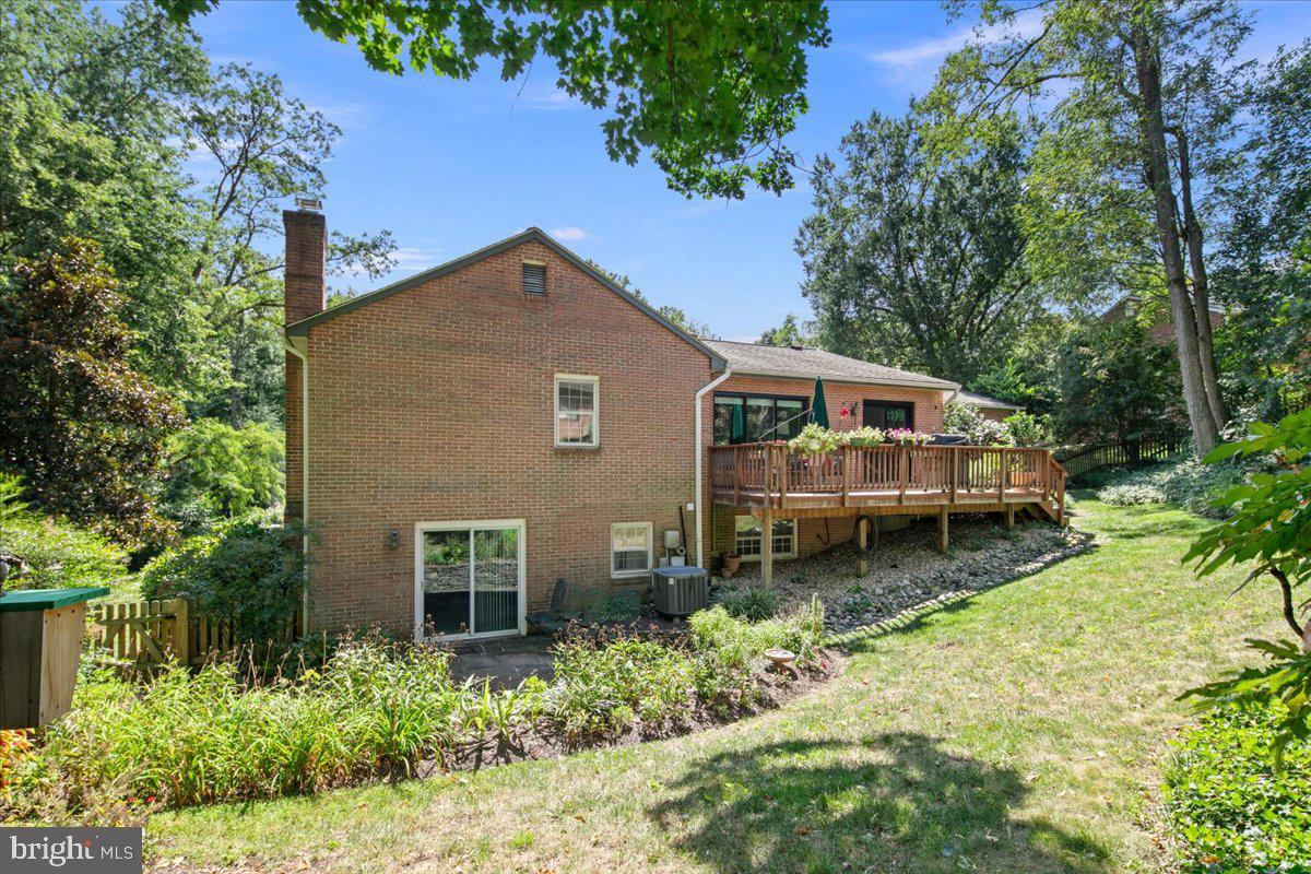 1804 MASON HILL DR, ALEXANDRIA, Virginia 22307, 5 Bedrooms Bedrooms, ,3 BathroomsBathrooms,Residential,For sale,1804 MASON HILL DR,VAFX2266946 MLS # VAFX2266946
