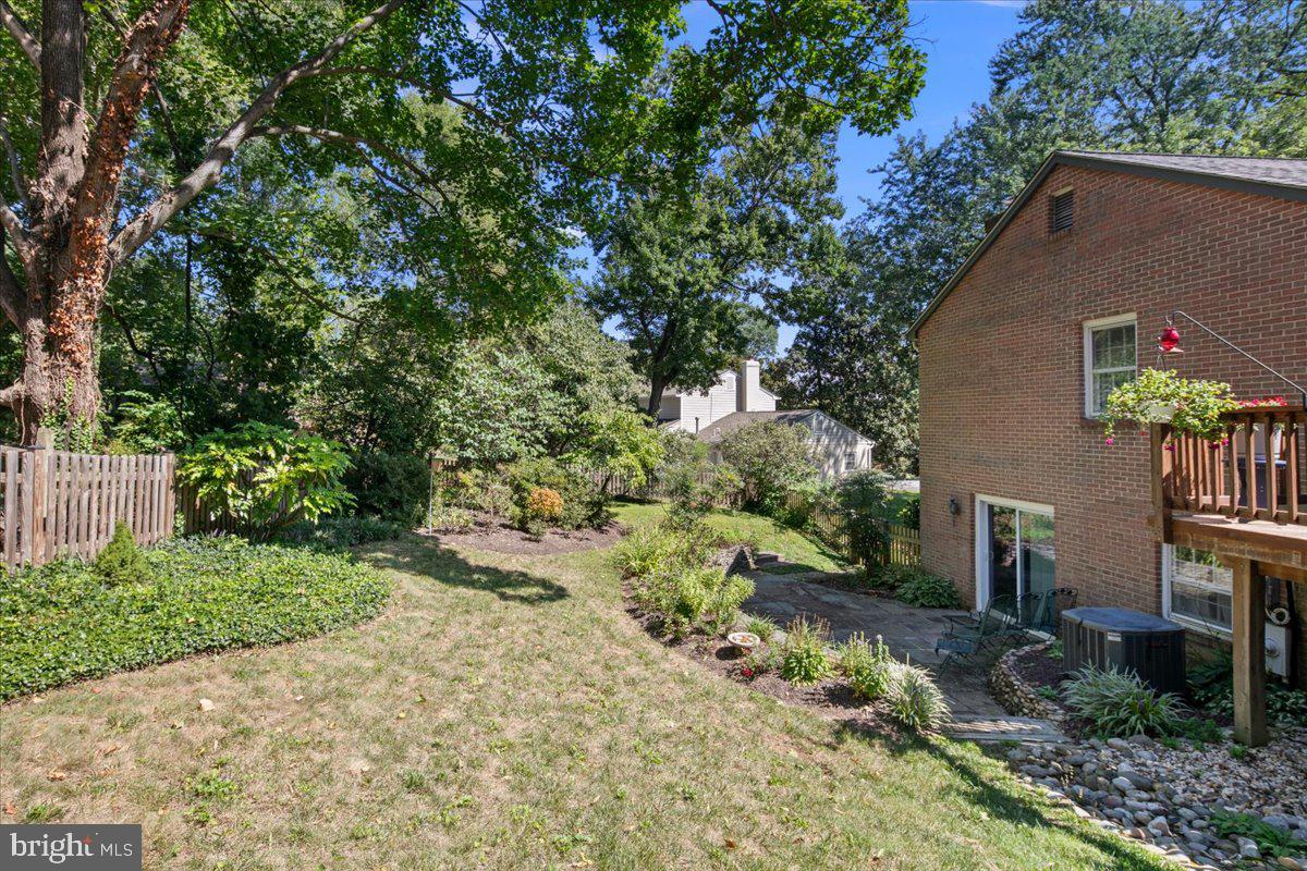 1804 MASON HILL DR, ALEXANDRIA, Virginia 22307, 5 Bedrooms Bedrooms, ,3 BathroomsBathrooms,Residential,For sale,1804 MASON HILL DR,VAFX2266946 MLS # VAFX2266946