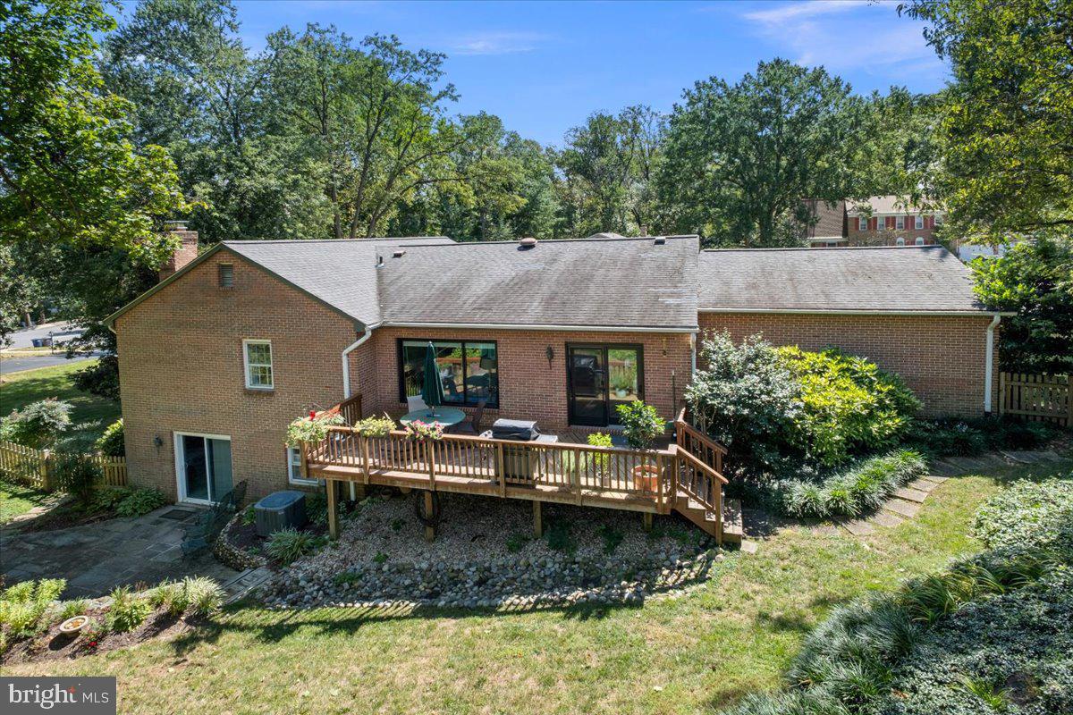 1804 MASON HILL DR, ALEXANDRIA, Virginia 22307, 5 Bedrooms Bedrooms, ,3 BathroomsBathrooms,Residential,For sale,1804 MASON HILL DR,VAFX2266946 MLS # VAFX2266946