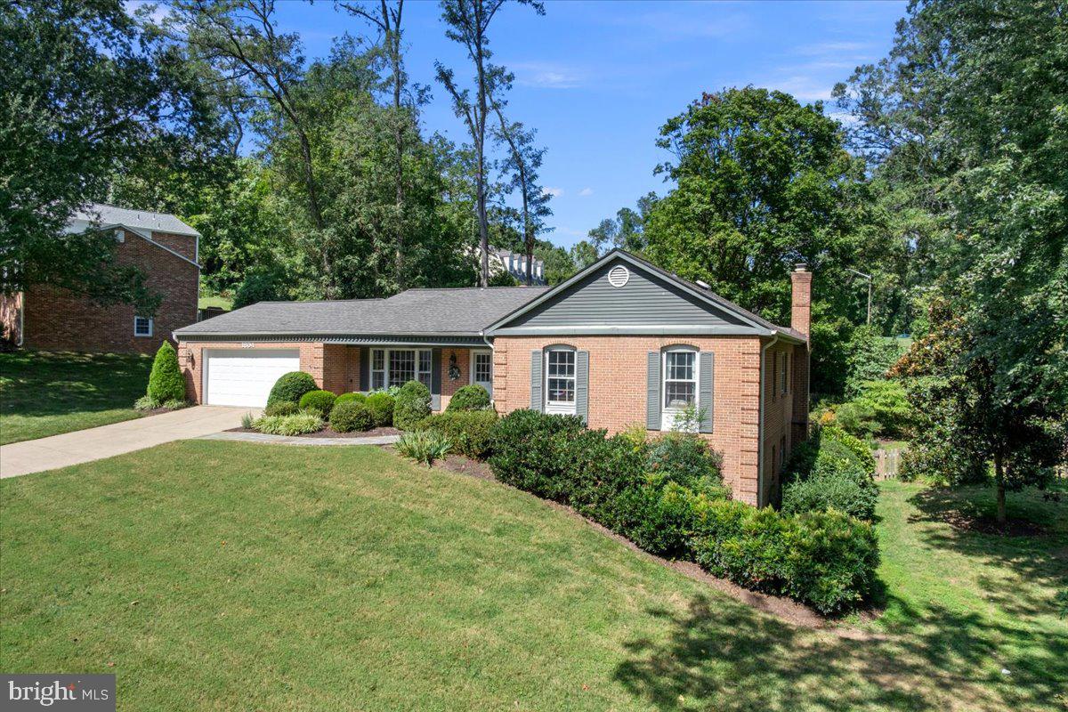 1804 MASON HILL DR, ALEXANDRIA, Virginia 22307, 5 Bedrooms Bedrooms, ,3 BathroomsBathrooms,Residential,For sale,1804 MASON HILL DR,VAFX2266946 MLS # VAFX2266946