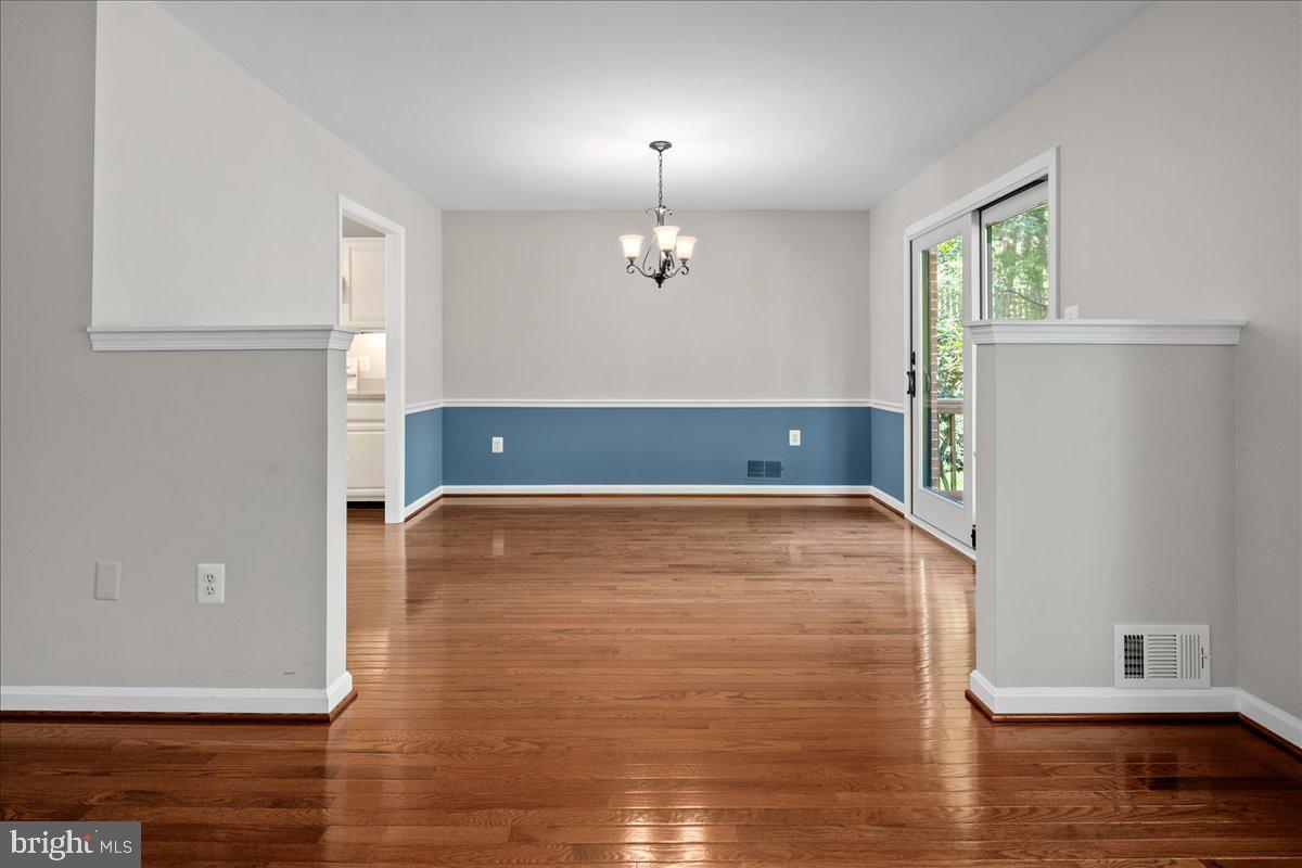 1804 MASON HILL DR, ALEXANDRIA, Virginia 22307, 5 Bedrooms Bedrooms, ,3 BathroomsBathrooms,Residential,For sale,1804 MASON HILL DR,VAFX2266946 MLS # VAFX2266946