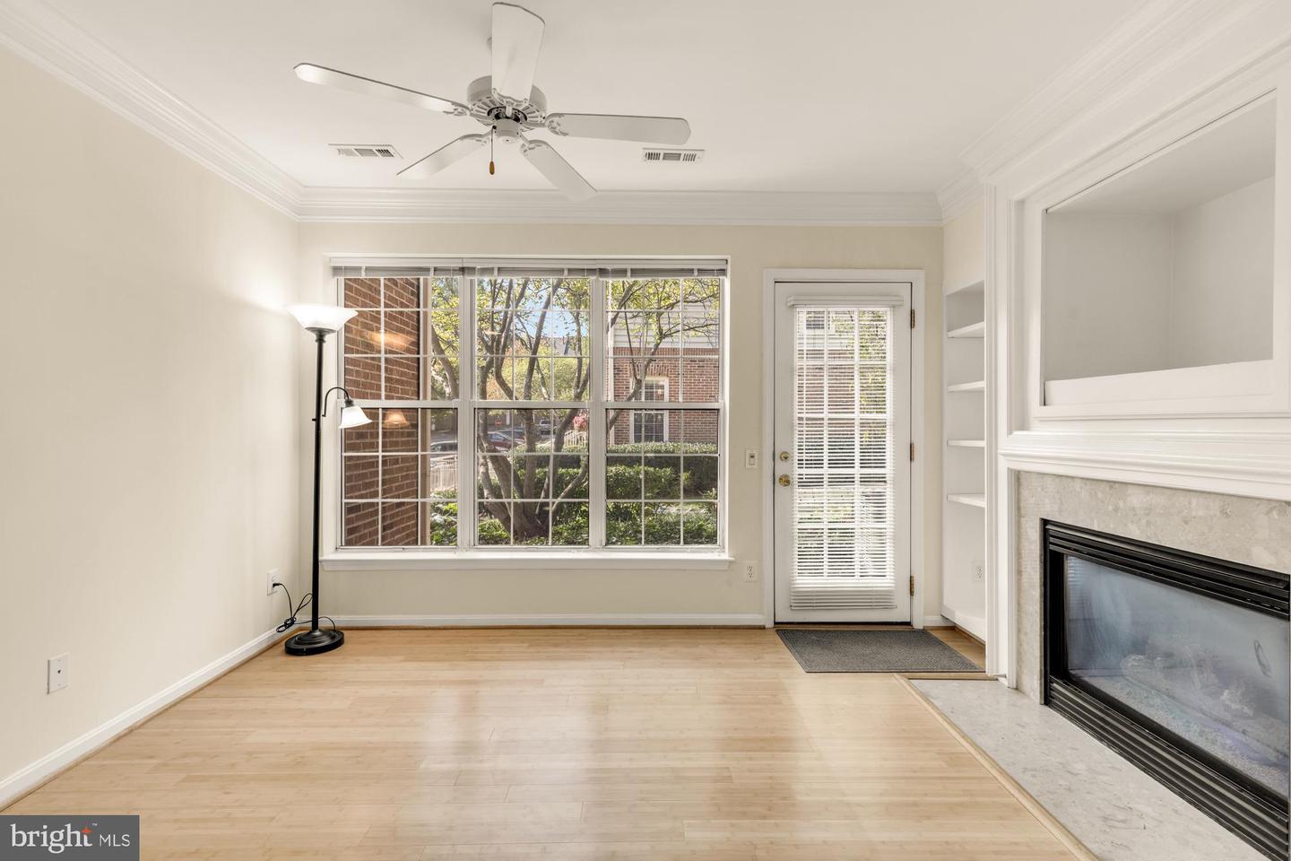 10351 SAGER AVE, FAIRFAX, Virginia 22030, 2 Bedrooms Bedrooms, 9 Rooms Rooms,2 BathroomsBathrooms,Residential,For sale,10351 SAGER AVE,VAFC2006964 MLS # VAFC2006964