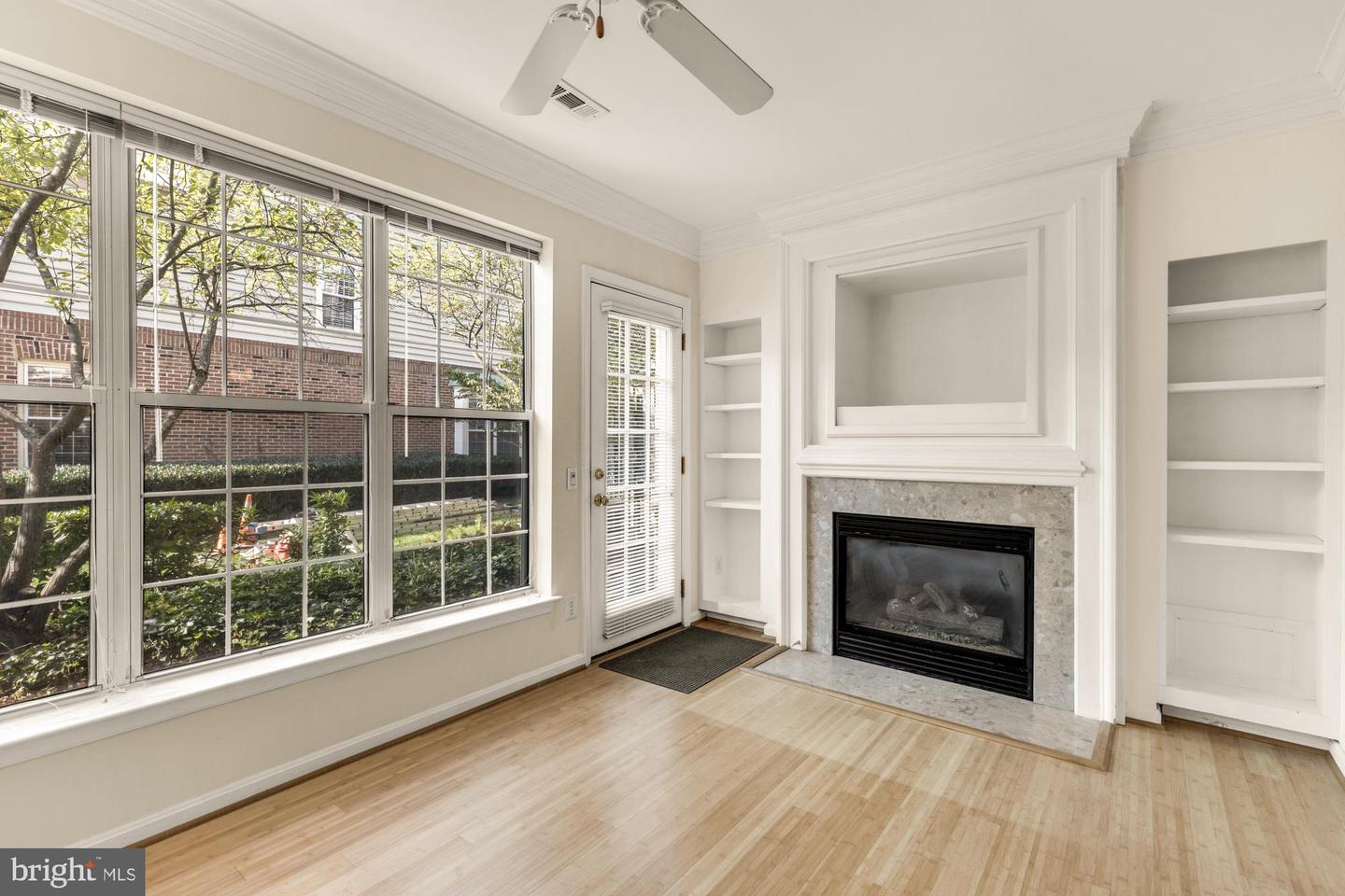 10351 SAGER AVE, FAIRFAX, Virginia 22030, 2 Bedrooms Bedrooms, 9 Rooms Rooms,2 BathroomsBathrooms,Residential,For sale,10351 SAGER AVE,VAFC2006964 MLS # VAFC2006964