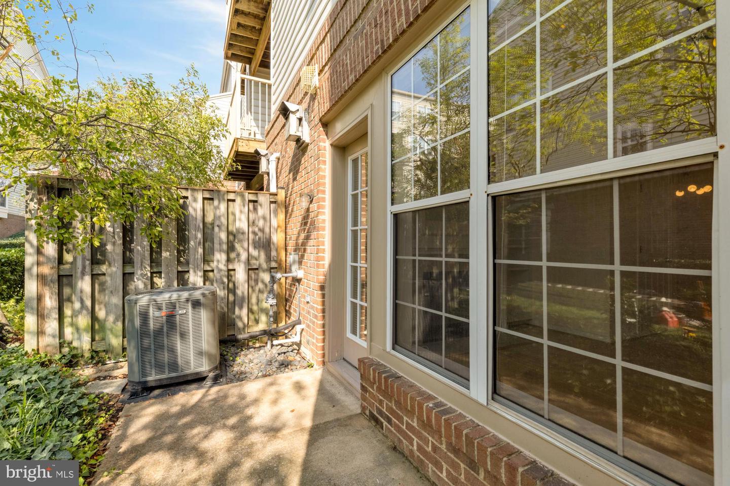 10351 SAGER AVE, FAIRFAX, Virginia 22030, 2 Bedrooms Bedrooms, 9 Rooms Rooms,2 BathroomsBathrooms,Residential,For sale,10351 SAGER AVE,VAFC2006964 MLS # VAFC2006964