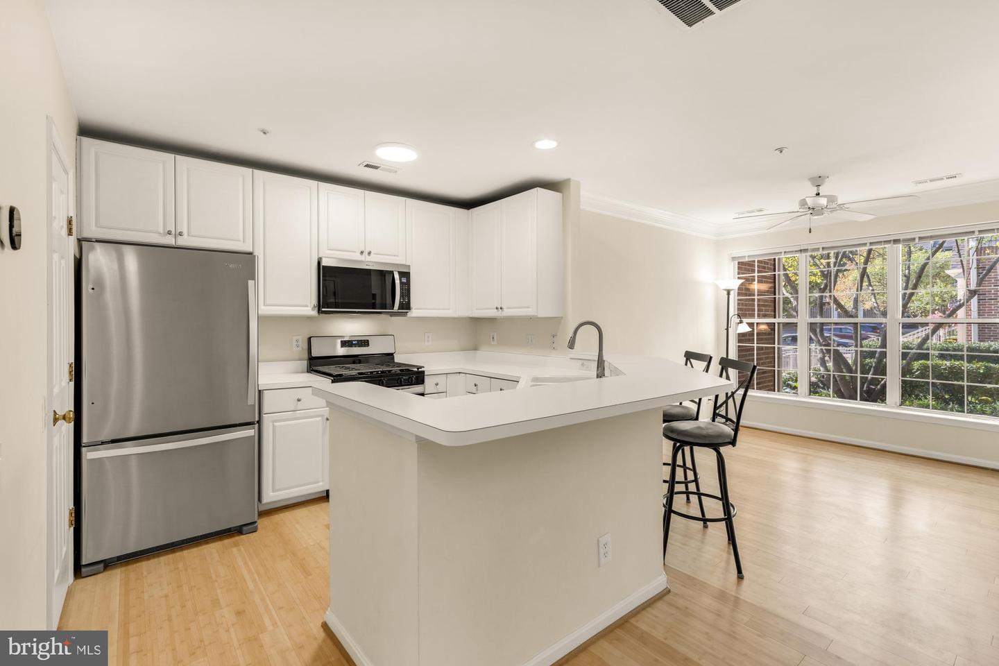 10351 SAGER AVE, FAIRFAX, Virginia 22030, 2 Bedrooms Bedrooms, 9 Rooms Rooms,2 BathroomsBathrooms,Residential,For sale,10351 SAGER AVE,VAFC2006964 MLS # VAFC2006964