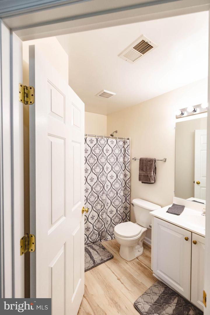 3775 SHANNONS GREEN WAY, ALEXANDRIA, Virginia 22309, 3 Bedrooms Bedrooms, ,2 BathroomsBathrooms,Residential,For sale,3775 SHANNONS GREEN WAY,VAFX2267048 MLS # VAFX2267048