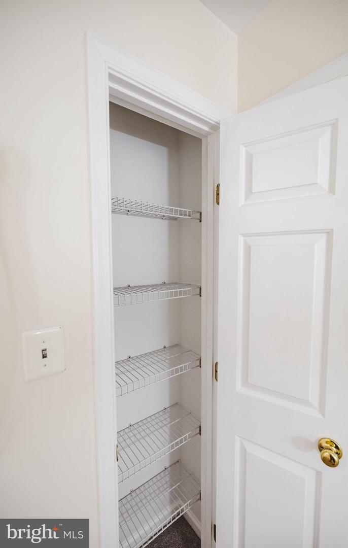 3775 SHANNONS GREEN WAY, ALEXANDRIA, Virginia 22309, 3 Bedrooms Bedrooms, ,2 BathroomsBathrooms,Residential,For sale,3775 SHANNONS GREEN WAY,VAFX2267048 MLS # VAFX2267048