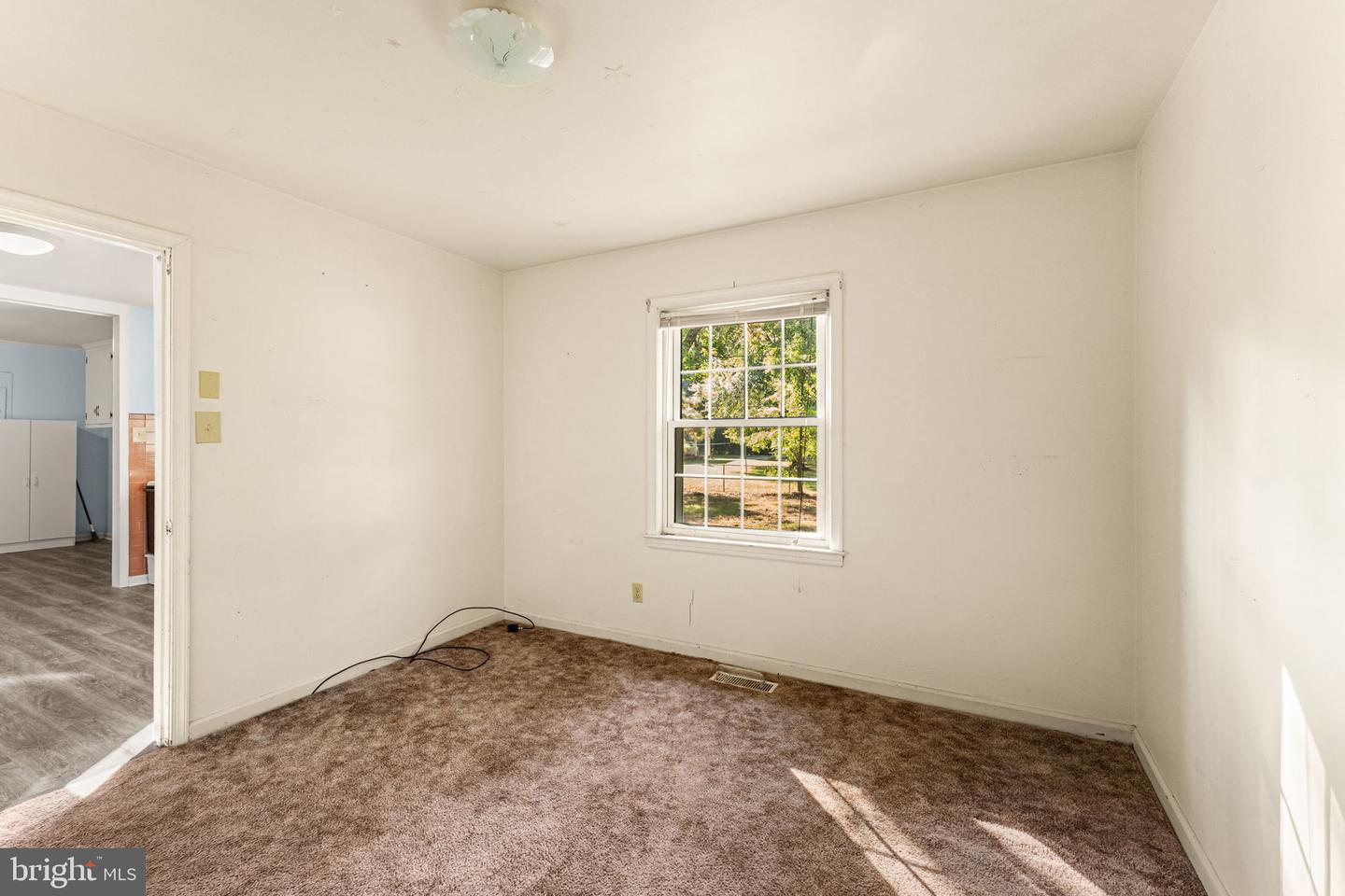 310 E GWYNNFIELD RD, TAPPAHANNOCK, Virginia 22560, 3 Bedrooms Bedrooms, 7 Rooms Rooms,1 BathroomBathrooms,Residential,For sale,310 E GWYNNFIELD RD,VAES2002020 MLS # VAES2002020