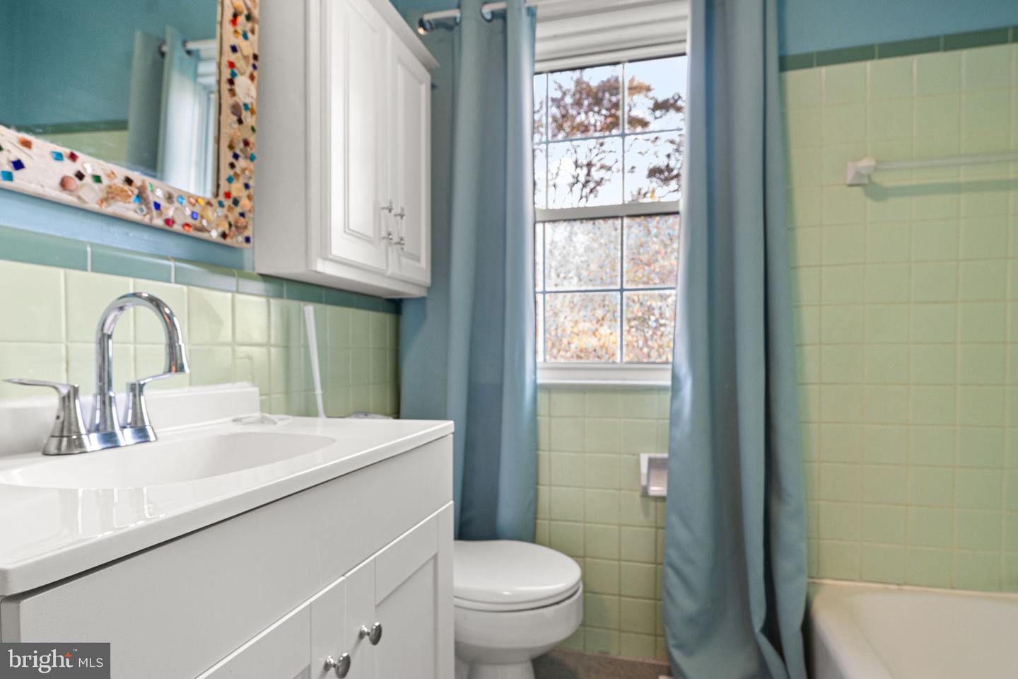 310 E GWYNNFIELD RD, TAPPAHANNOCK, Virginia 22560, 3 Bedrooms Bedrooms, 7 Rooms Rooms,1 BathroomBathrooms,Residential,For sale,310 E GWYNNFIELD RD,VAES2002020 MLS # VAES2002020