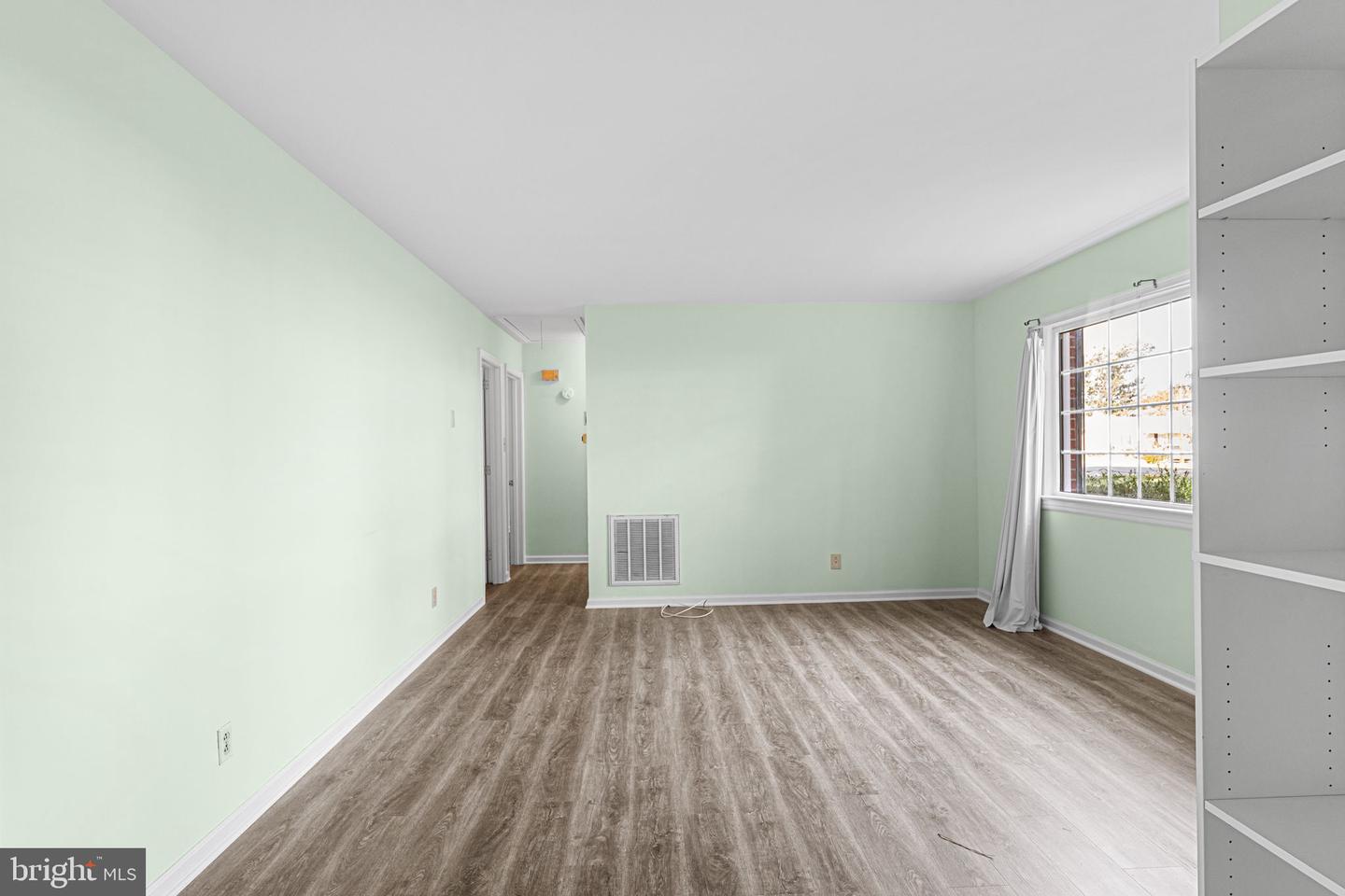 310 E GWYNNFIELD RD, TAPPAHANNOCK, Virginia 22560, 3 Bedrooms Bedrooms, 7 Rooms Rooms,1 BathroomBathrooms,Residential,For sale,310 E GWYNNFIELD RD,VAES2002020 MLS # VAES2002020