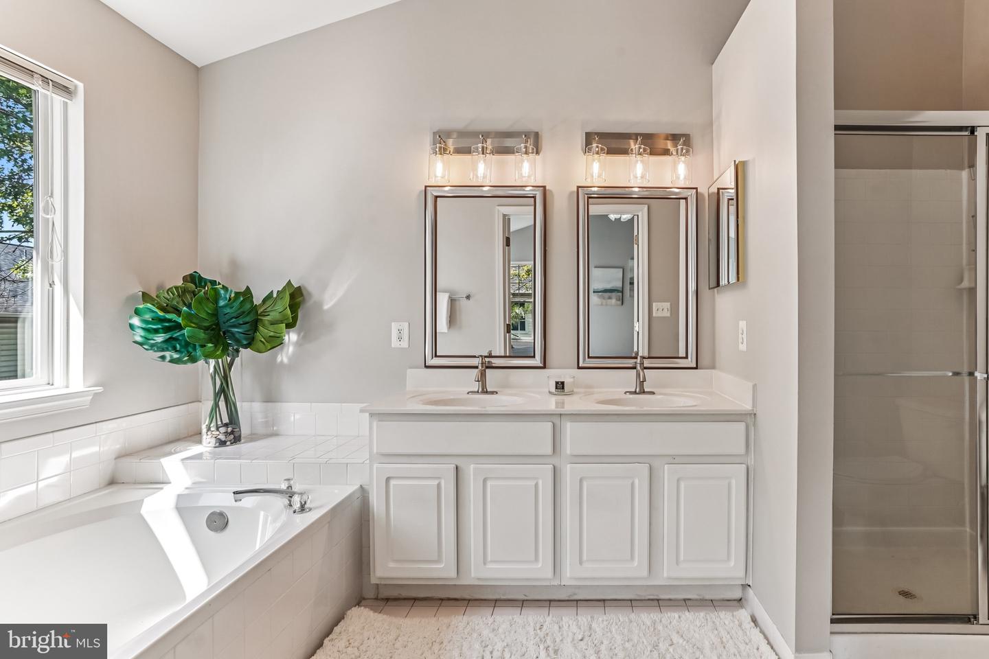 4134 LECLAIR CT, FAIRFAX, Virginia 22033, 3 Bedrooms Bedrooms, ,2 BathroomsBathrooms,Residential,For sale,4134 LECLAIR CT,VAFX2267208 MLS # VAFX2267208