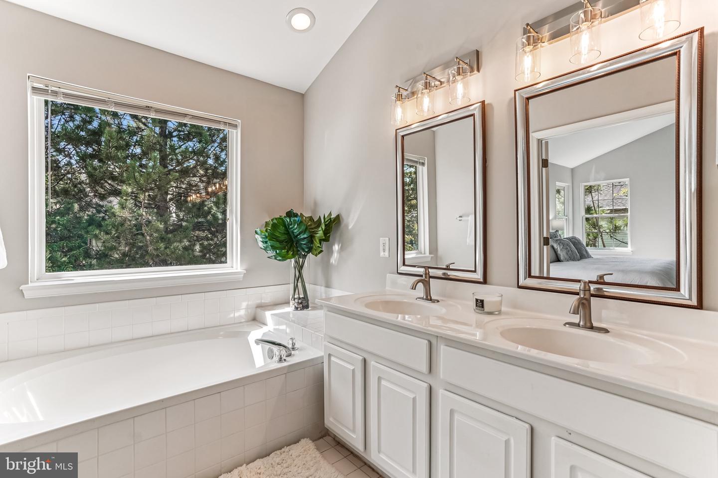 4134 LECLAIR CT, FAIRFAX, Virginia 22033, 3 Bedrooms Bedrooms, ,2 BathroomsBathrooms,Residential,For sale,4134 LECLAIR CT,VAFX2267208 MLS # VAFX2267208