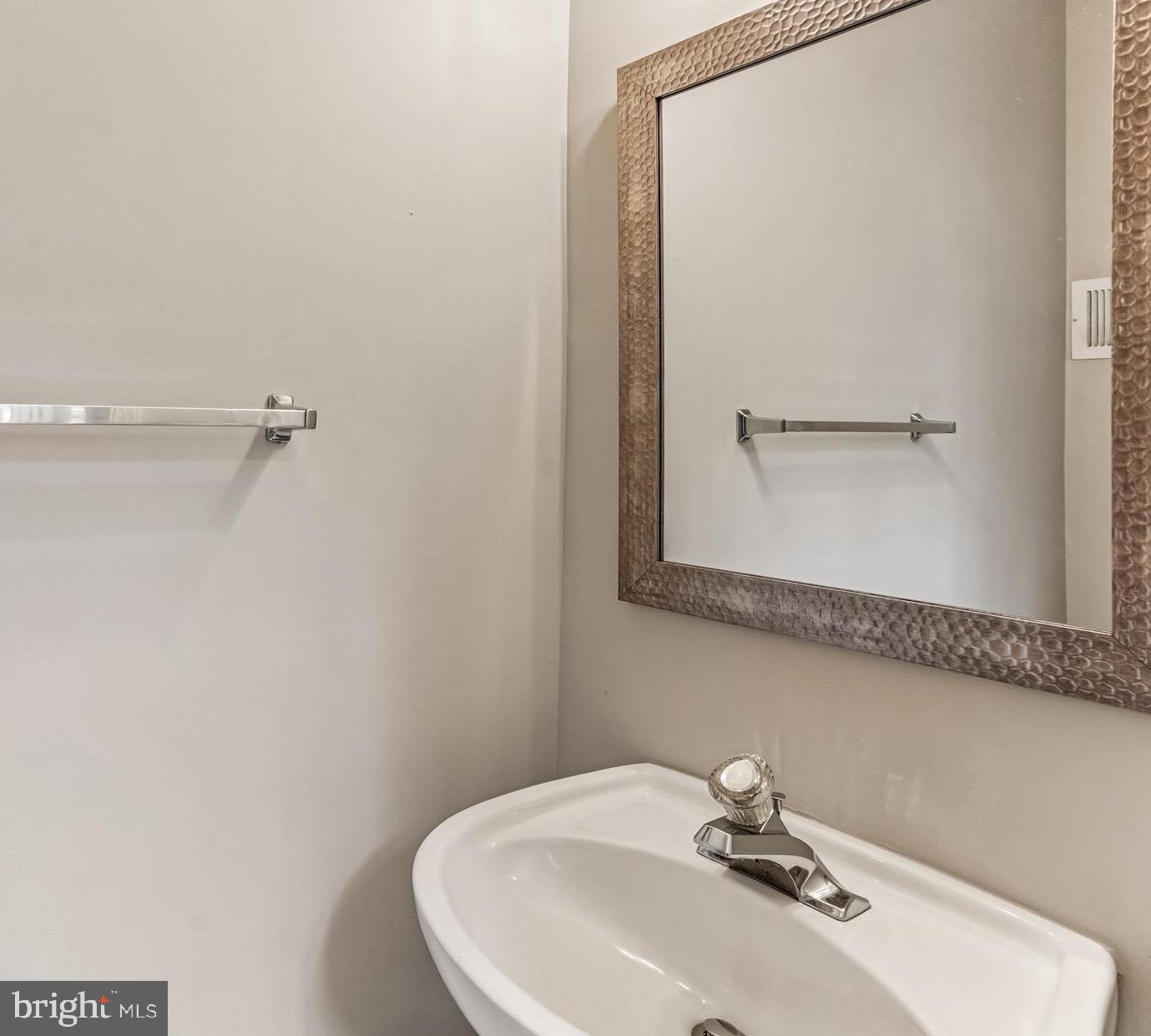 4134 LECLAIR CT, FAIRFAX, Virginia 22033, 3 Bedrooms Bedrooms, ,2 BathroomsBathrooms,Residential,For sale,4134 LECLAIR CT,VAFX2267208 MLS # VAFX2267208